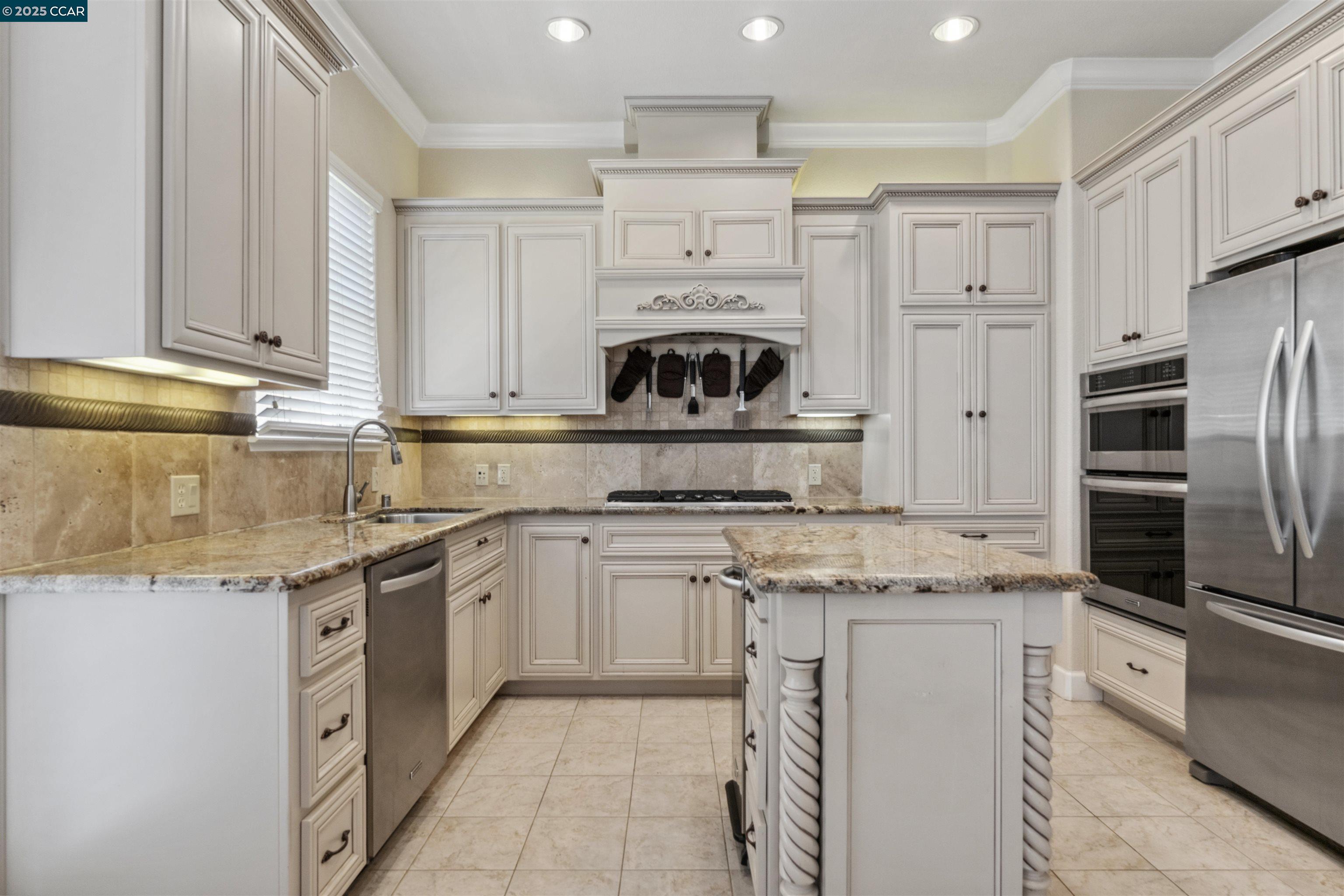 1233 Symphony Way, Vallejo, California 94591, 2 Bedrooms Bedrooms, 5 Rooms Rooms,2 BathroomsBathrooms,Residential,For Sale,1233 Symphony Way,41106580