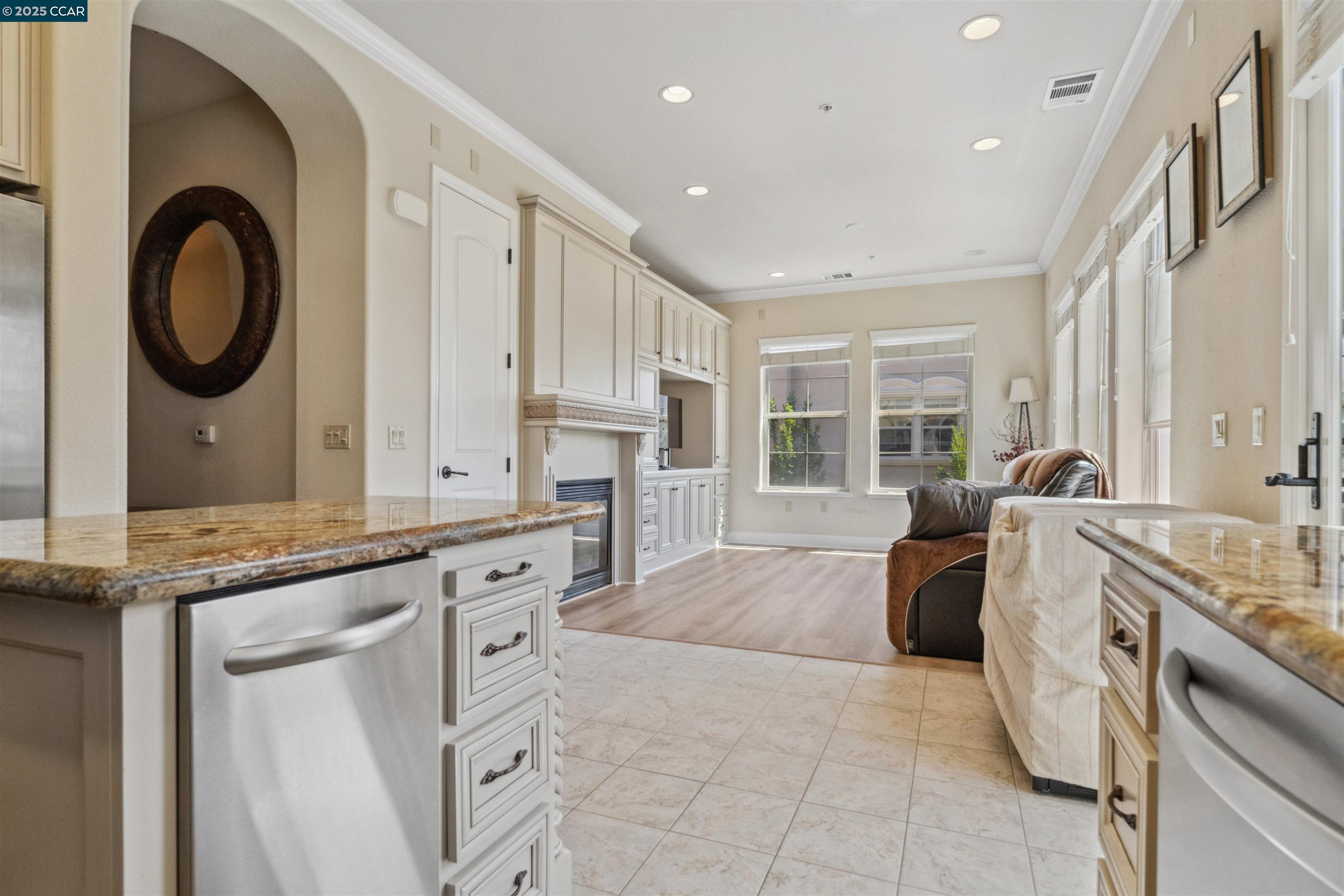 1233 Symphony Way, Vallejo, California 94591, 2 Bedrooms Bedrooms, 5 Rooms Rooms,2 BathroomsBathrooms,Residential,For Sale,1233 Symphony Way,41106580