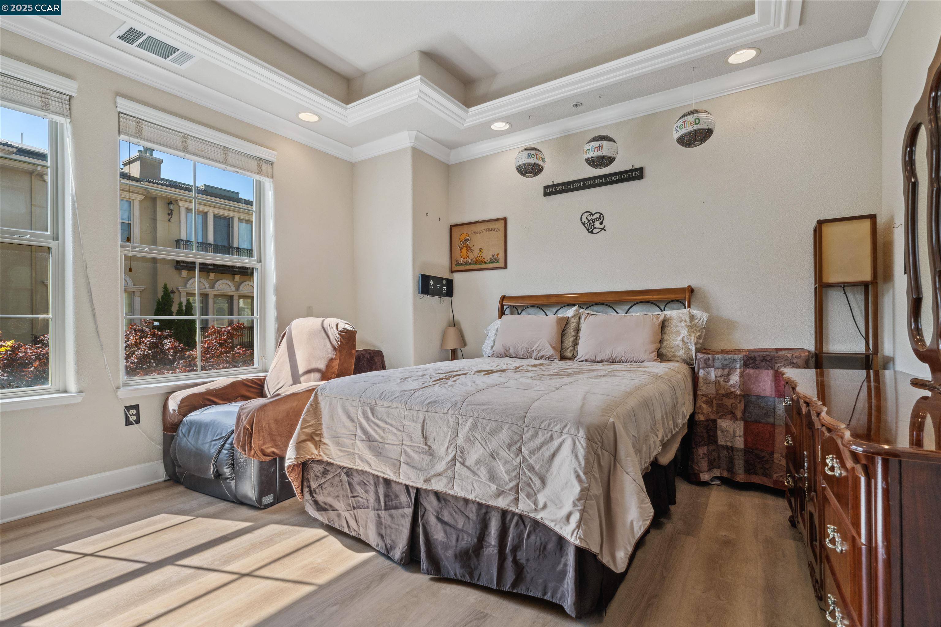 1233 Symphony Way, Vallejo, California 94591, 2 Bedrooms Bedrooms, 5 Rooms Rooms,2 BathroomsBathrooms,Residential,For Sale,1233 Symphony Way,41106580