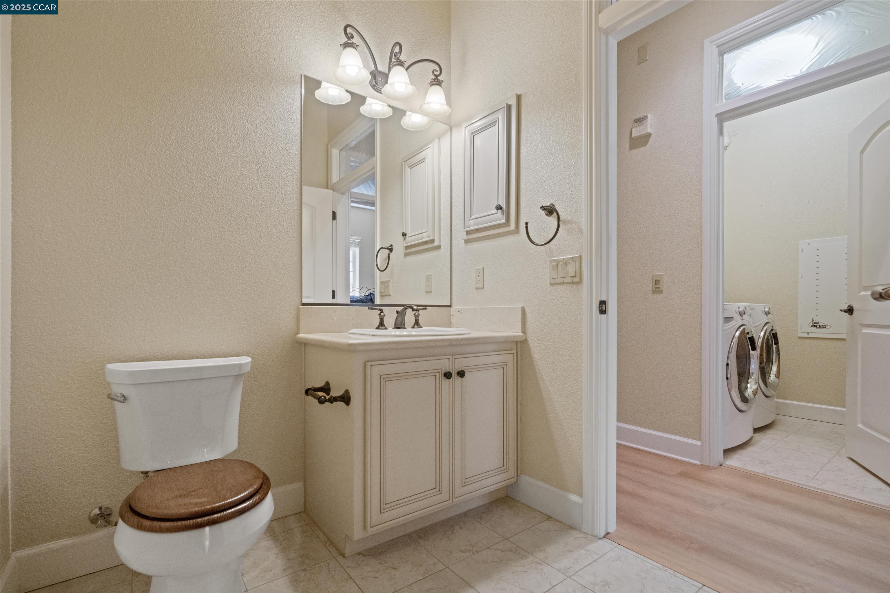 1233 Symphony Way, Vallejo, California 94591, 2 Bedrooms Bedrooms, 5 Rooms Rooms,2 BathroomsBathrooms,Residential,For Sale,1233 Symphony Way,41106580