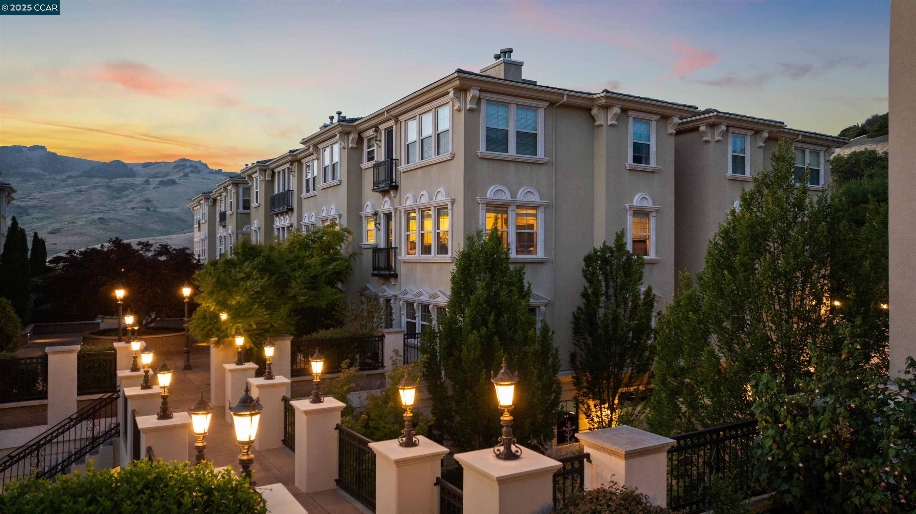1233 Symphony Way, Vallejo, California 94591, 2 Bedrooms Bedrooms, 5 Rooms Rooms,2 BathroomsBathrooms,Residential,For Sale,1233 Symphony Way,41106580