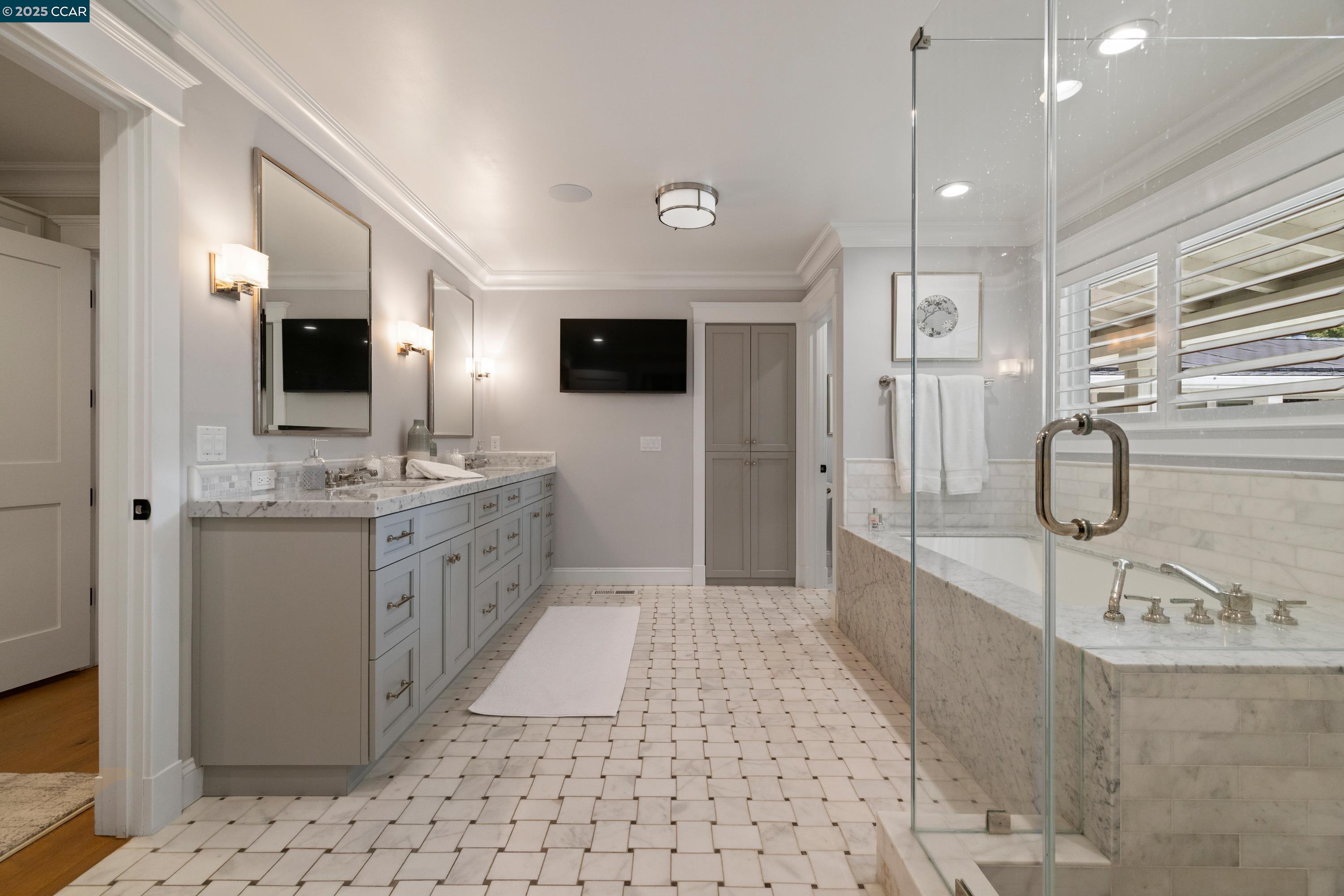Detail Gallery Image 13 of 37 For 125 El Dorado Ave, Danville,  CA 94526 - 5 Beds | 4/2 Baths