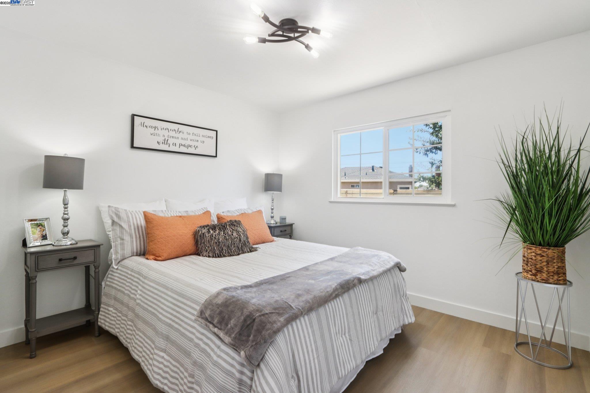 966 Cottonwood Ave, Hayward, California 94541, 3 Bedrooms Bedrooms, 6 Rooms Rooms,1 BathroomBathrooms,Residential,For Sale,966 Cottonwood Ave,41106583