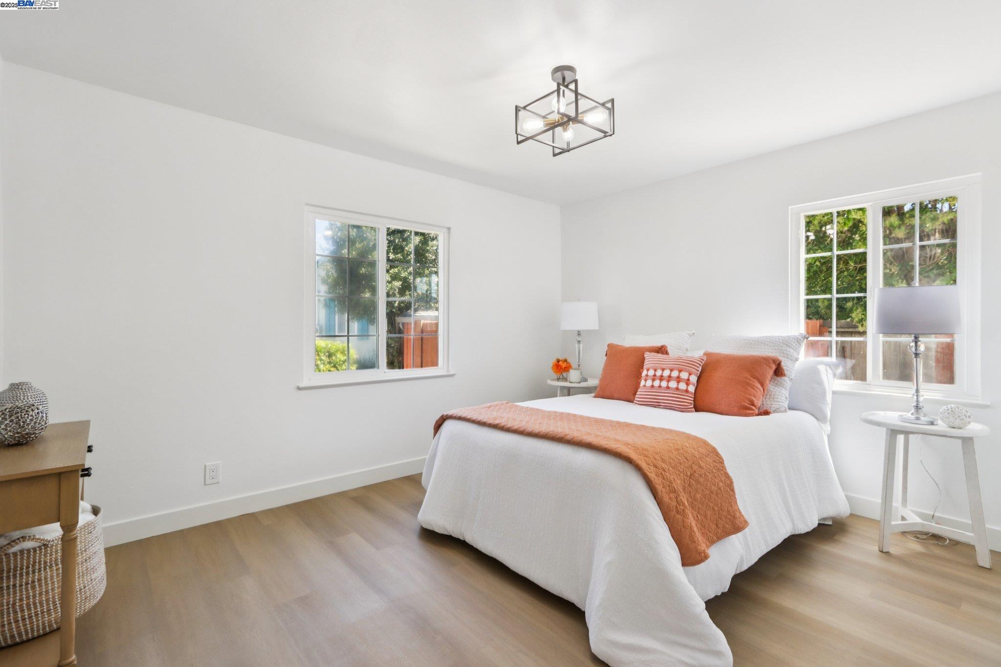 966 Cottonwood Ave, Hayward, California 94541, 3 Bedrooms Bedrooms, 6 Rooms Rooms,1 BathroomBathrooms,Residential,For Sale,966 Cottonwood Ave,41106583