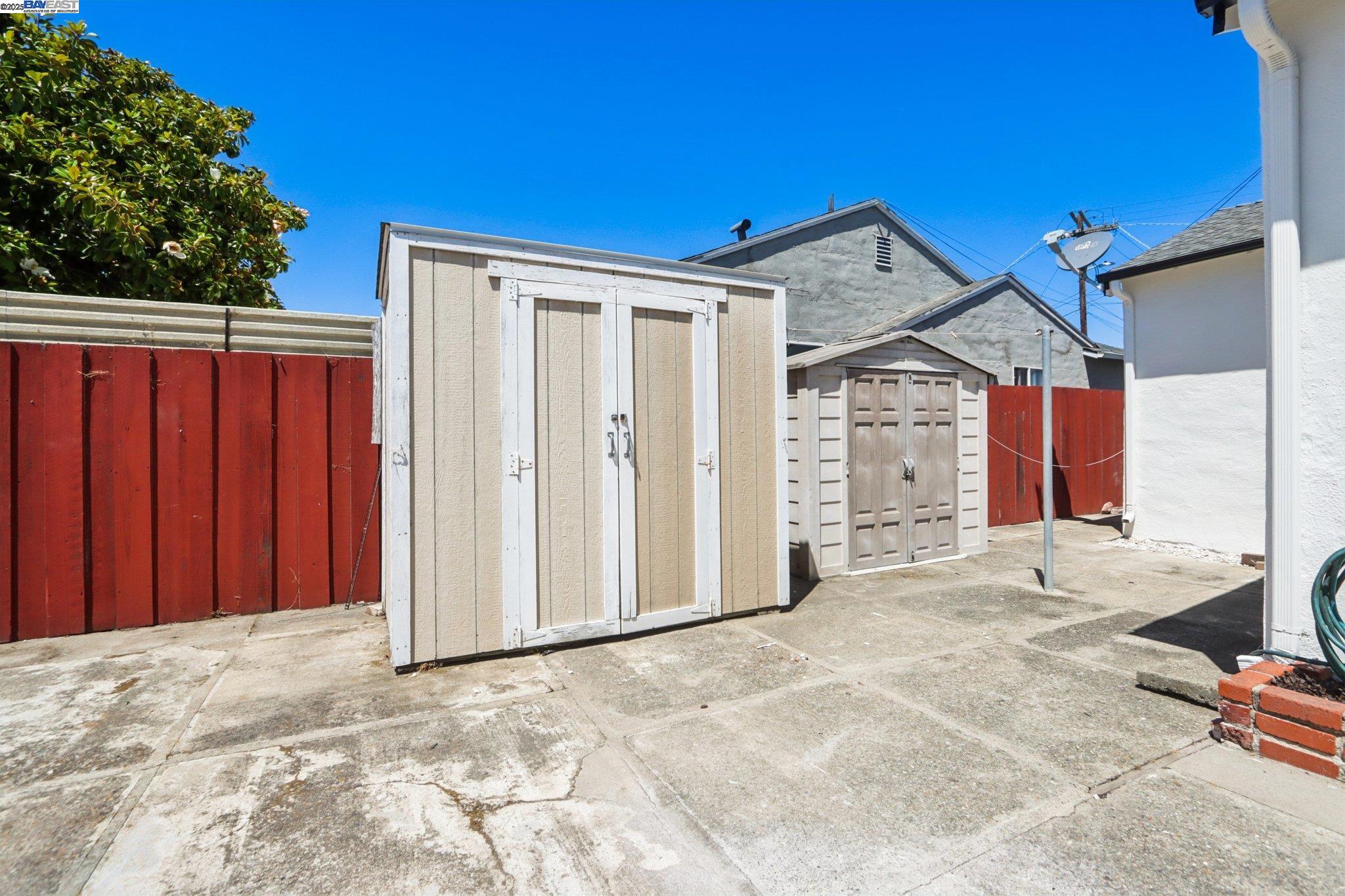 966 Cottonwood Ave, Hayward, California 94541, 3 Bedrooms Bedrooms, 6 Rooms Rooms,1 BathroomBathrooms,Residential,For Sale,966 Cottonwood Ave,41106583