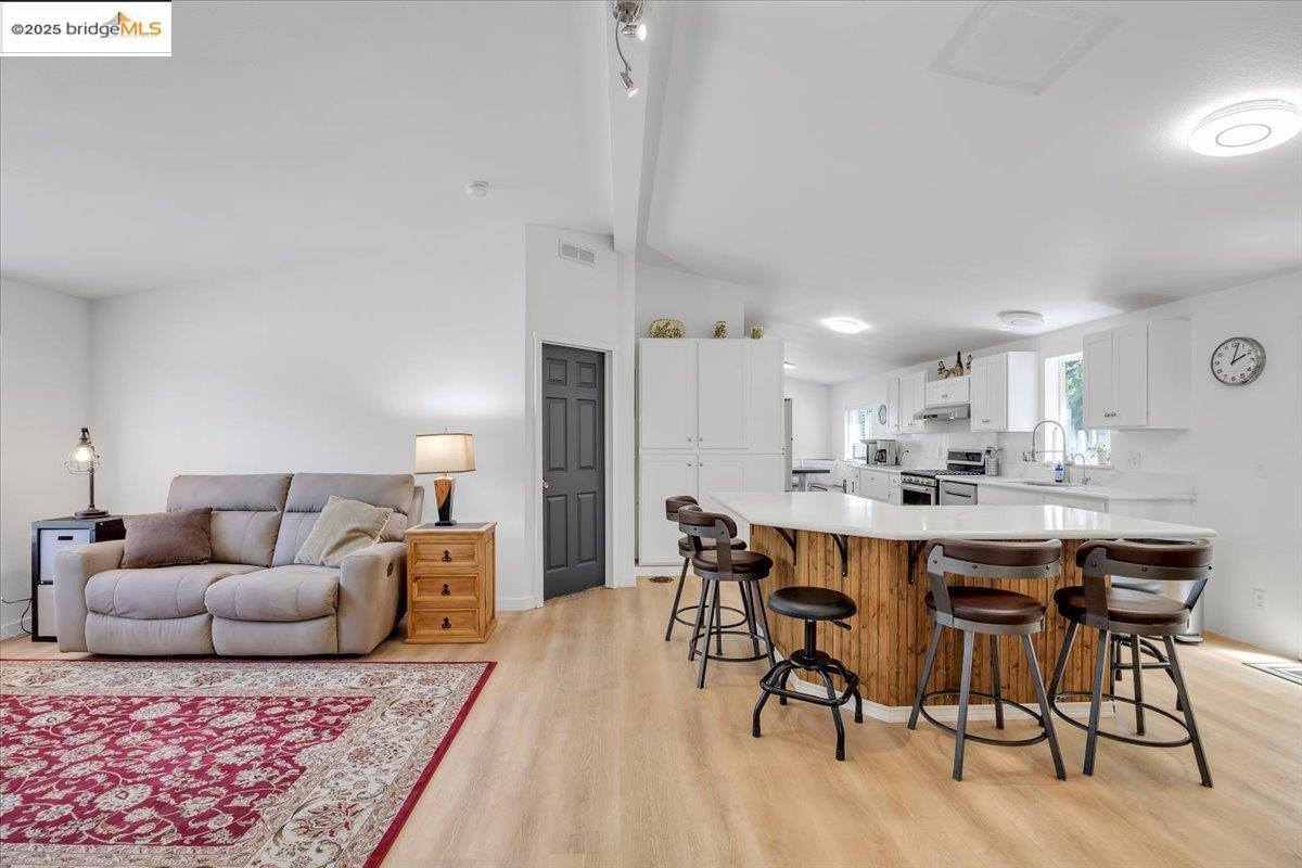 17647 Meadowlark Ln, Sonora, California 95370, 3 Bedrooms Bedrooms, 5 Rooms Rooms,2 BathroomsBathrooms,Residential,For Sale,17647 Meadowlark Ln,41106584