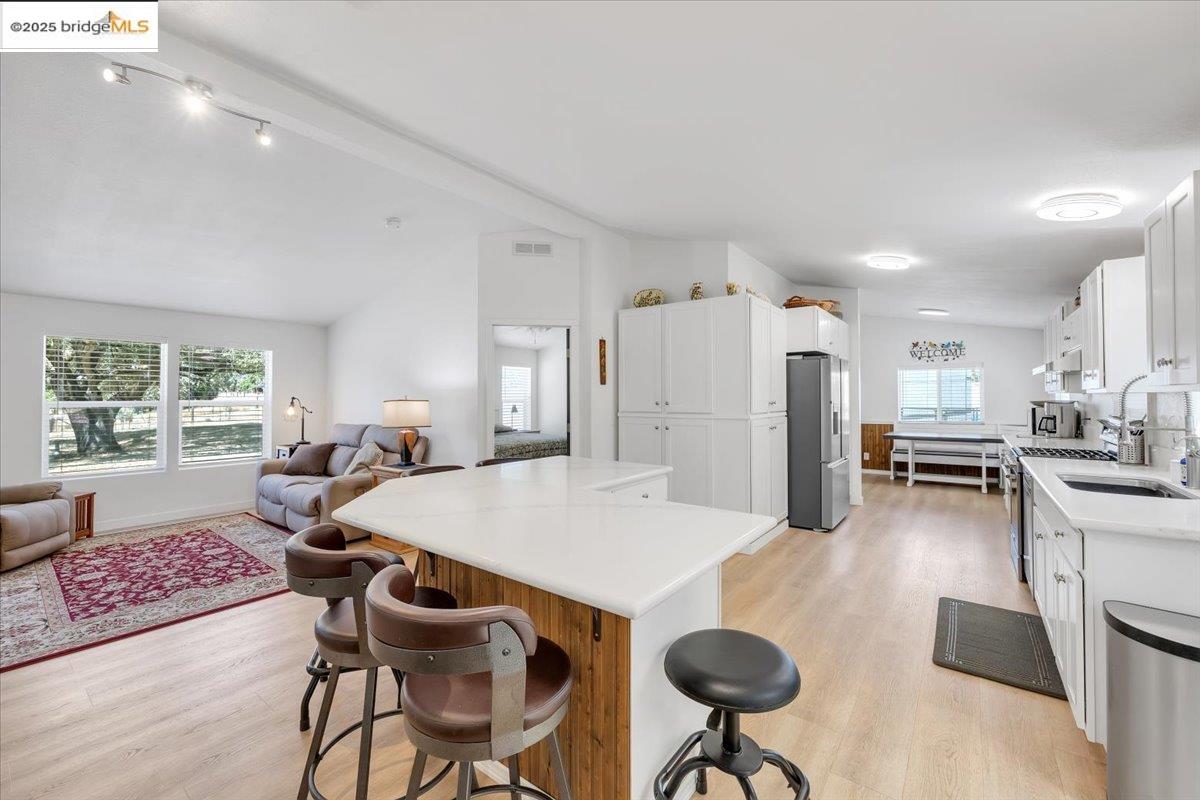 17647 Meadowlark Ln, Sonora, California 95370, 3 Bedrooms Bedrooms, 5 Rooms Rooms,2 BathroomsBathrooms,Residential,For Sale,17647 Meadowlark Ln,41106584