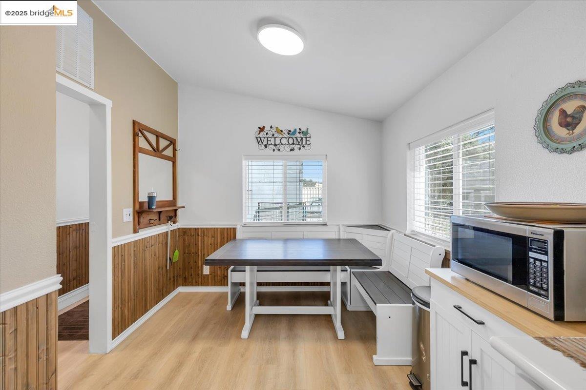 17647 Meadowlark Ln, Sonora, California 95370, 3 Bedrooms Bedrooms, 5 Rooms Rooms,2 BathroomsBathrooms,Residential,For Sale,17647 Meadowlark Ln,41106584