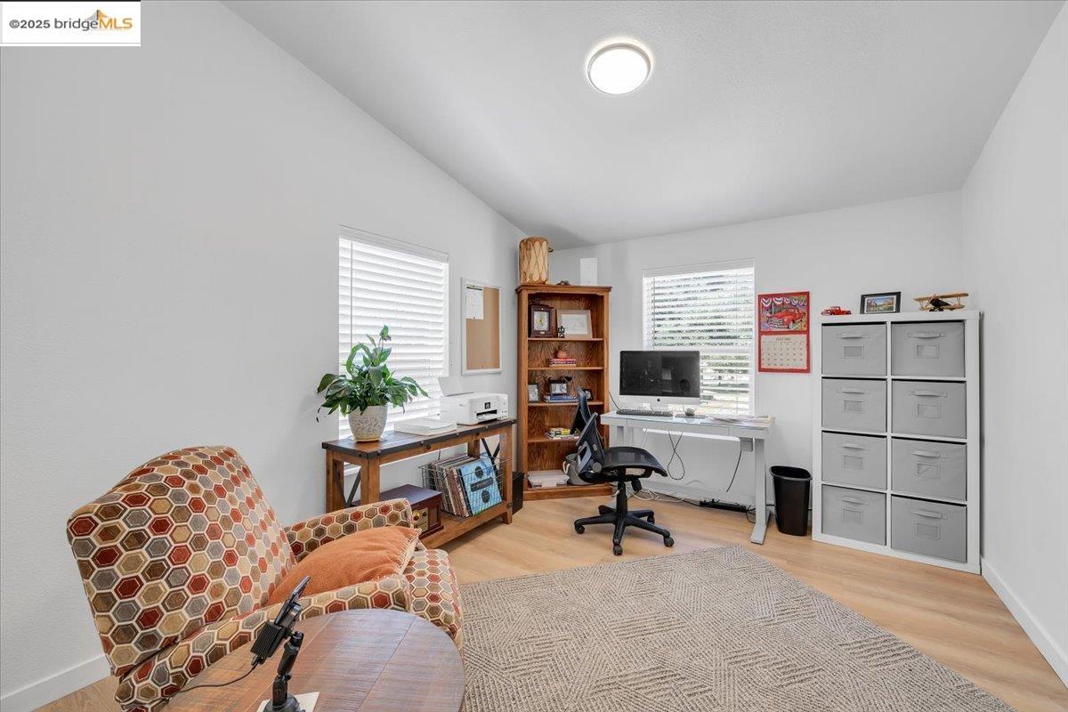 17647 Meadowlark Ln, Sonora, California 95370, 3 Bedrooms Bedrooms, 5 Rooms Rooms,2 BathroomsBathrooms,Residential,For Sale,17647 Meadowlark Ln,41106584