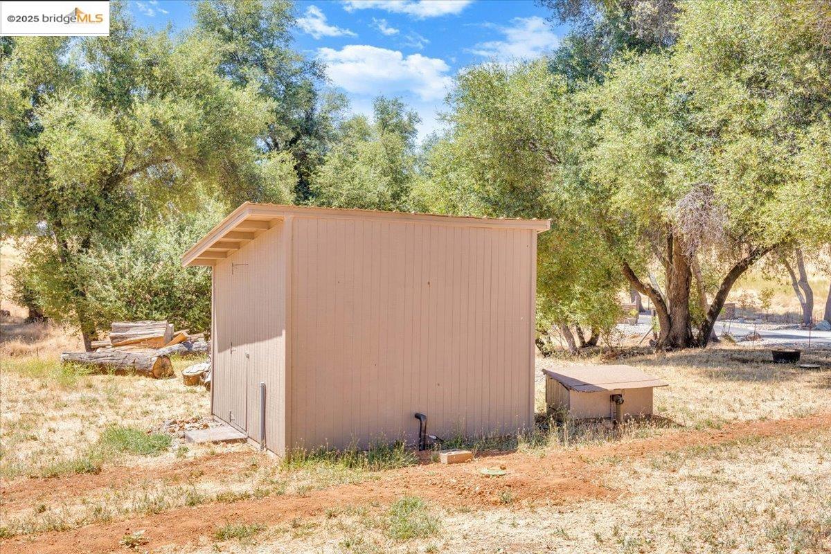 17647 Meadowlark Ln, Sonora, California 95370, 3 Bedrooms Bedrooms, 5 Rooms Rooms,2 BathroomsBathrooms,Residential,For Sale,17647 Meadowlark Ln,41106584