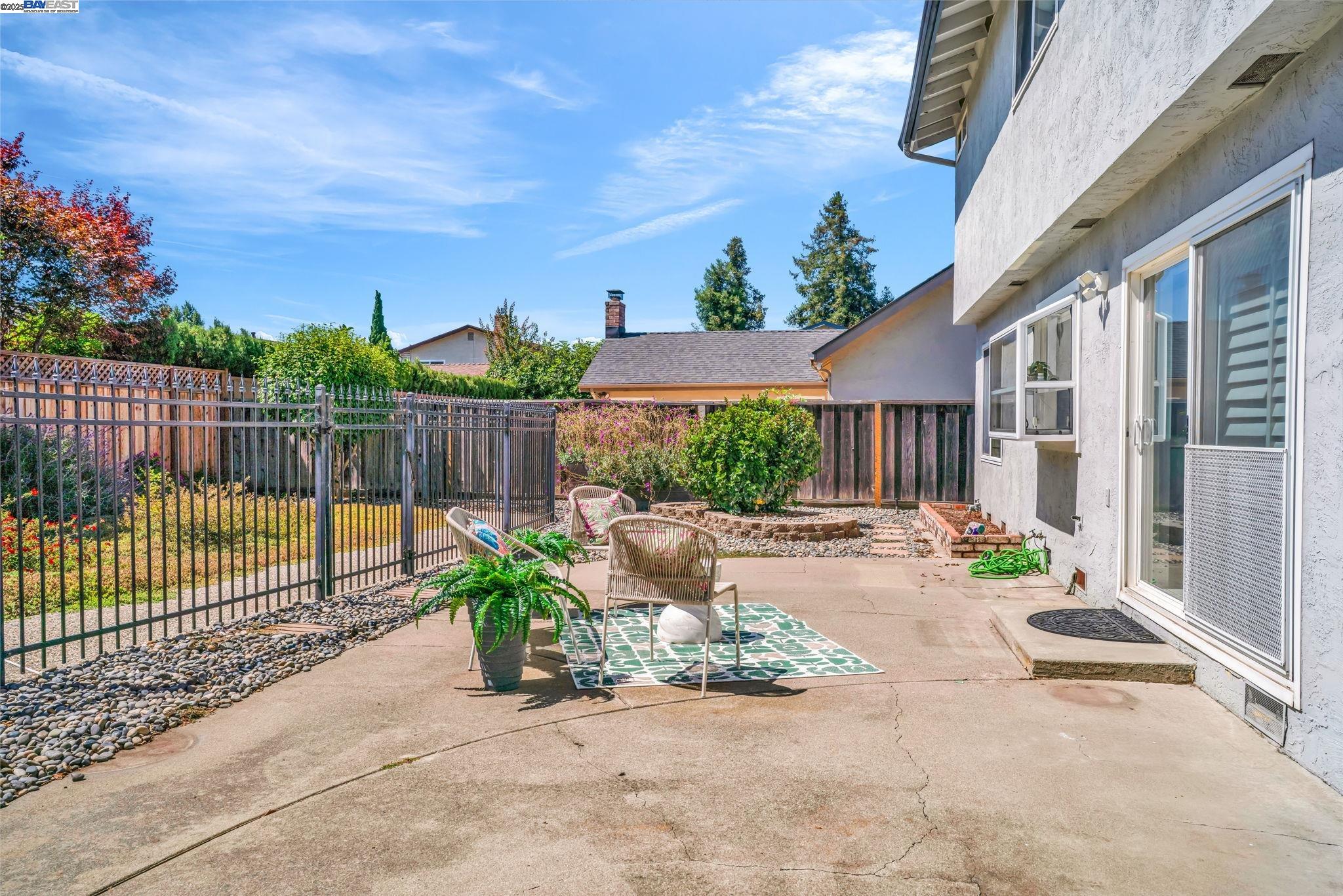 3526 Surry Pl, Fremont, California 94536, 4 Bedrooms Bedrooms, 9 Rooms Rooms,2 BathroomsBathrooms,Residential,For Sale,3526 Surry Pl,41106586