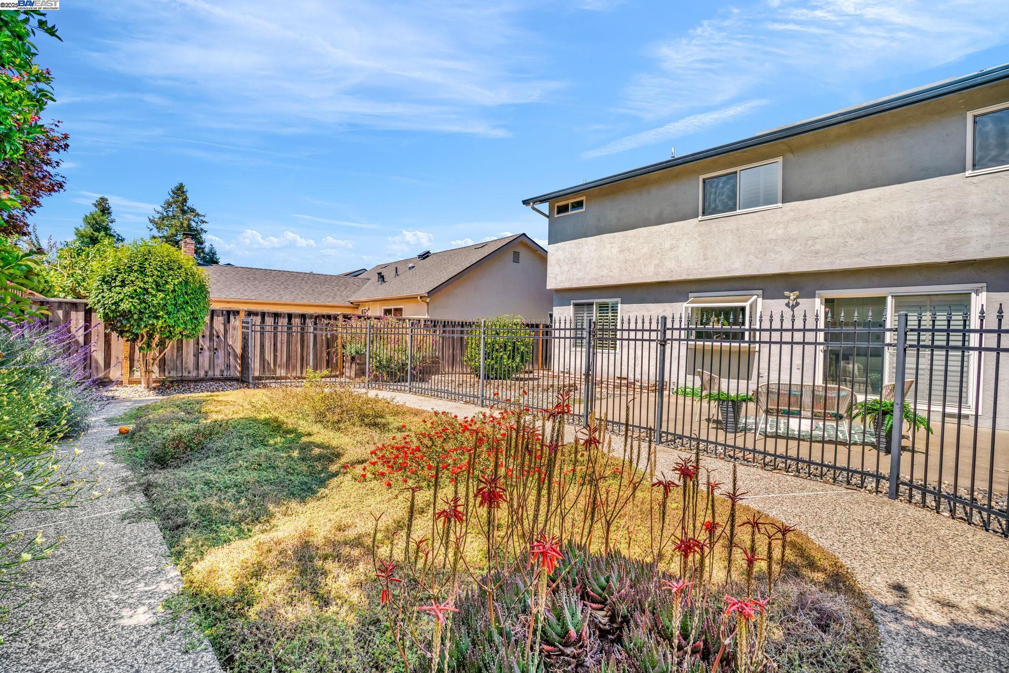 3526 Surry Pl, Fremont, California 94536, 4 Bedrooms Bedrooms, 9 Rooms Rooms,2 BathroomsBathrooms,Residential,For Sale,3526 Surry Pl,41106586