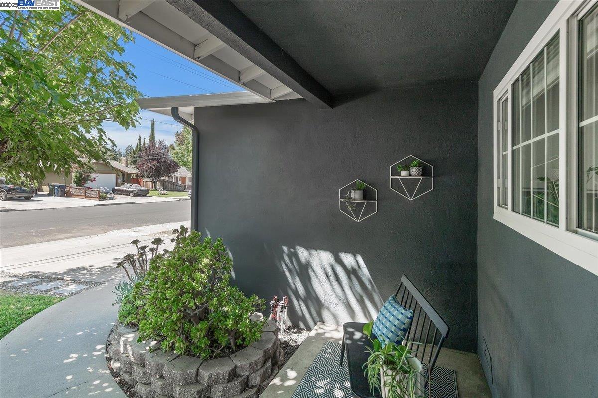 168 Albatross Ave, Livermore, California 94551, 3 Bedrooms Bedrooms, 5 Rooms Rooms,2 BathroomsBathrooms,Residential,For Sale,168 Albatross Ave,41106587
