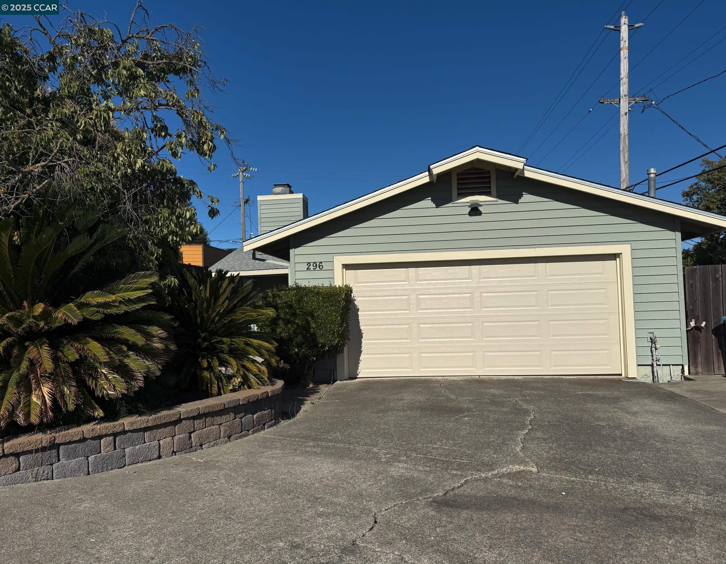 Front Image Thumbnail for CC41106588