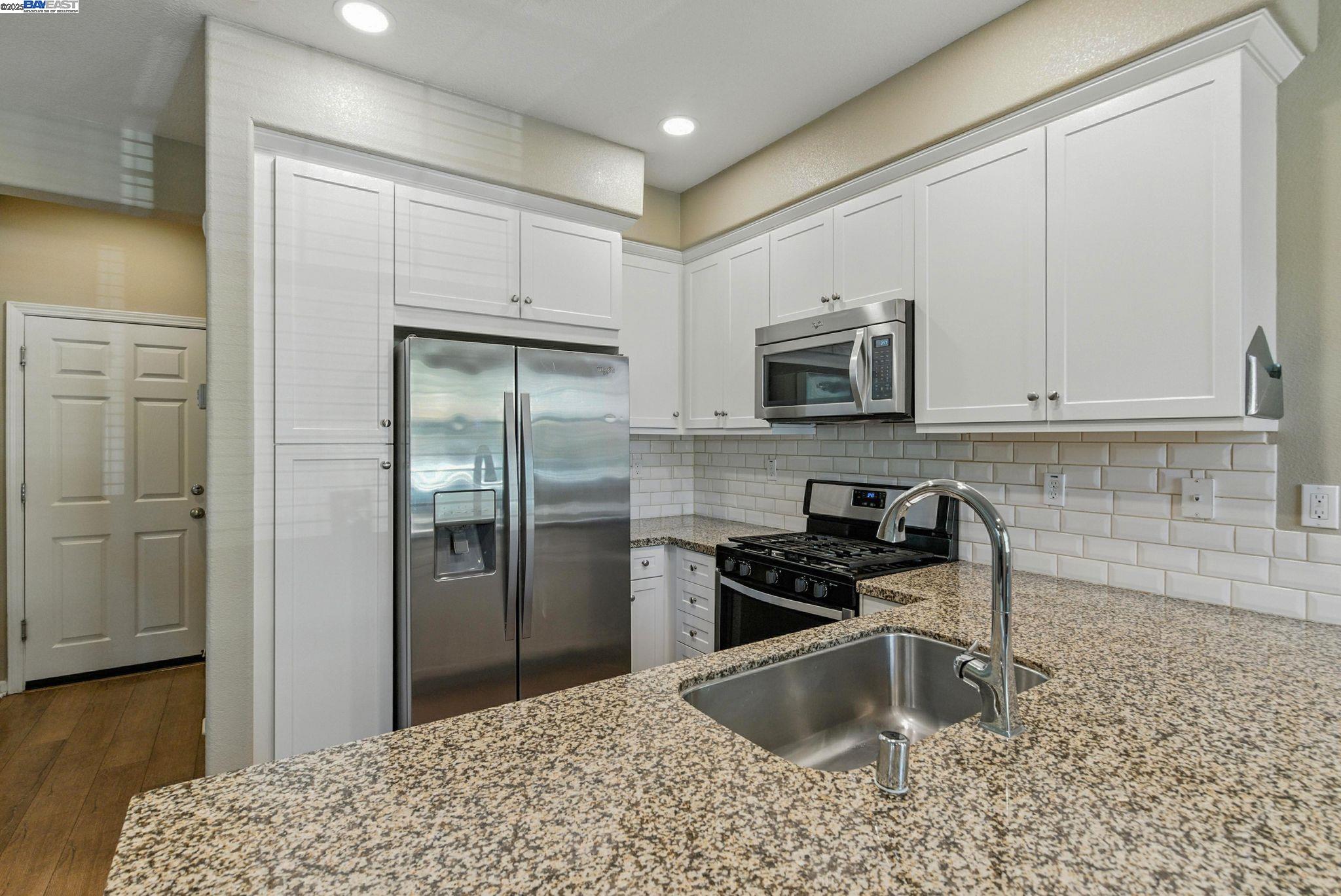 841 Fan Palm Ln, Brentwood, California 94513, 3 Bedrooms Bedrooms, 7 Rooms Rooms,2 BathroomsBathrooms,Residential,For Sale,841 Fan Palm Ln,41106589