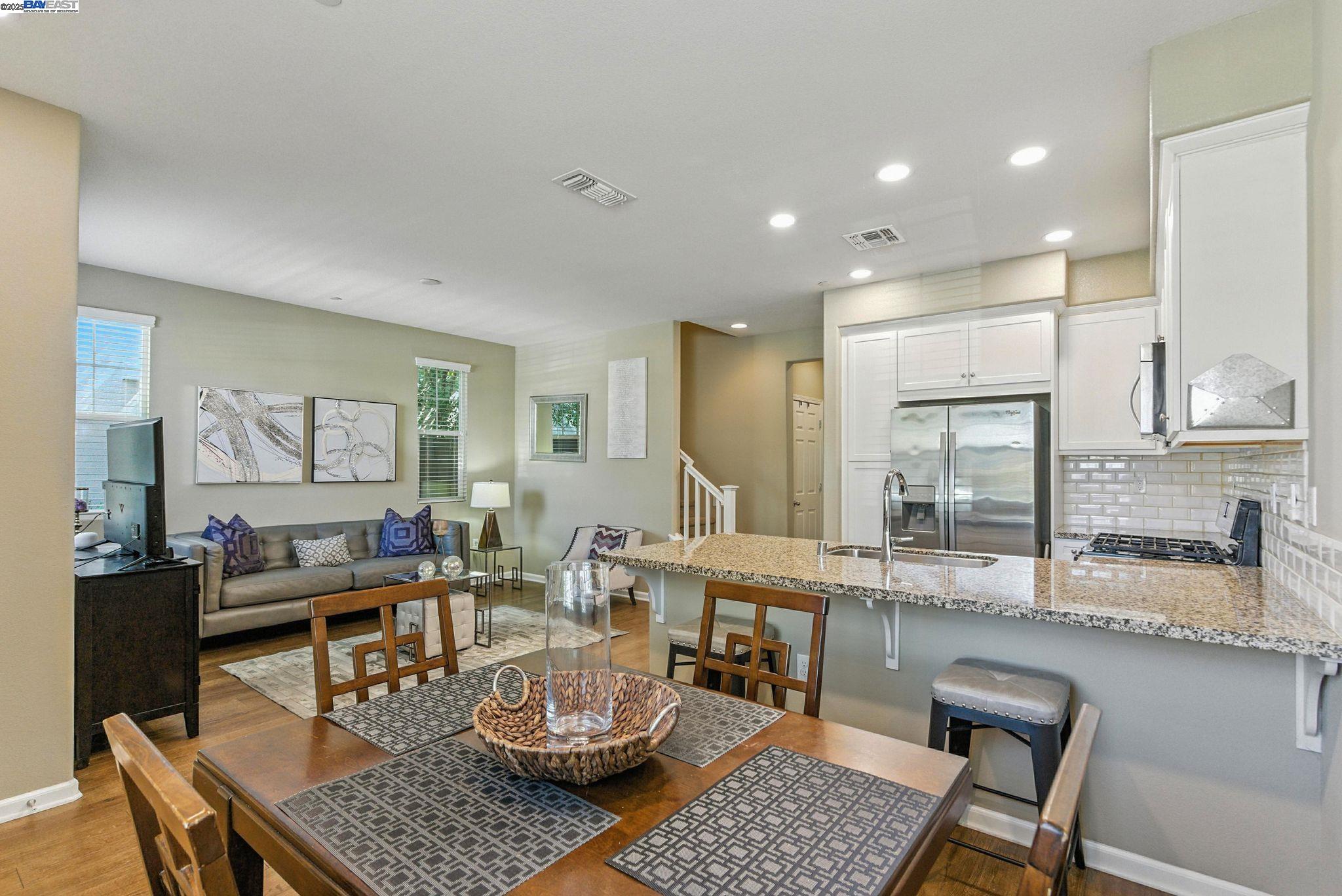 841 Fan Palm Ln, Brentwood, California 94513, 3 Bedrooms Bedrooms, 7 Rooms Rooms,2 BathroomsBathrooms,Residential,For Sale,841 Fan Palm Ln,41106589