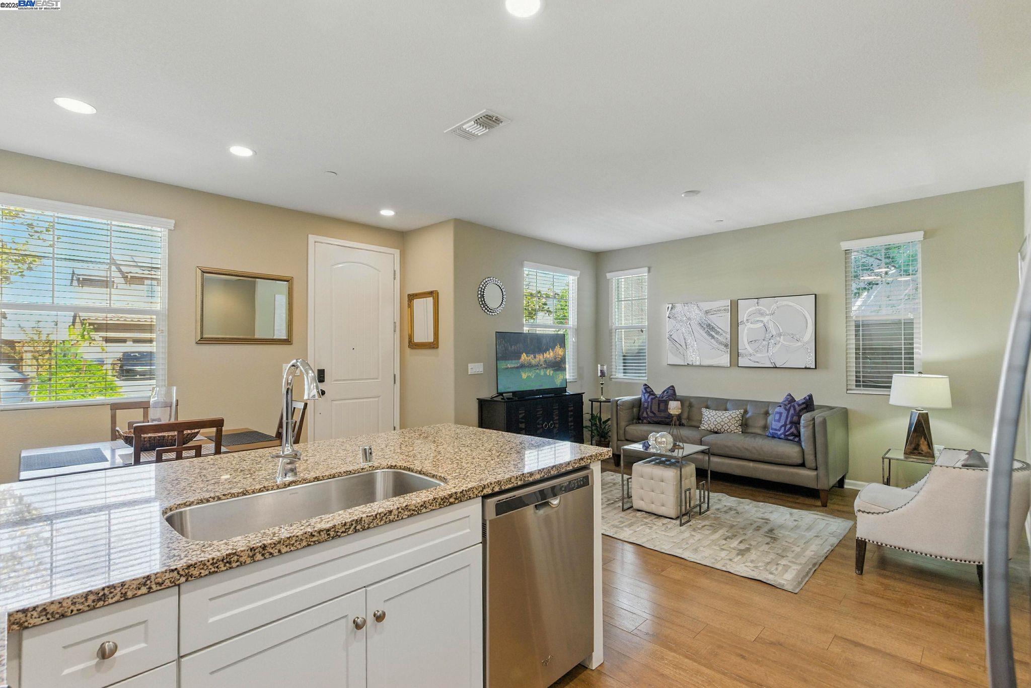 841 Fan Palm Ln, Brentwood, California 94513, 3 Bedrooms Bedrooms, 7 Rooms Rooms,2 BathroomsBathrooms,Residential,For Sale,841 Fan Palm Ln,41106589