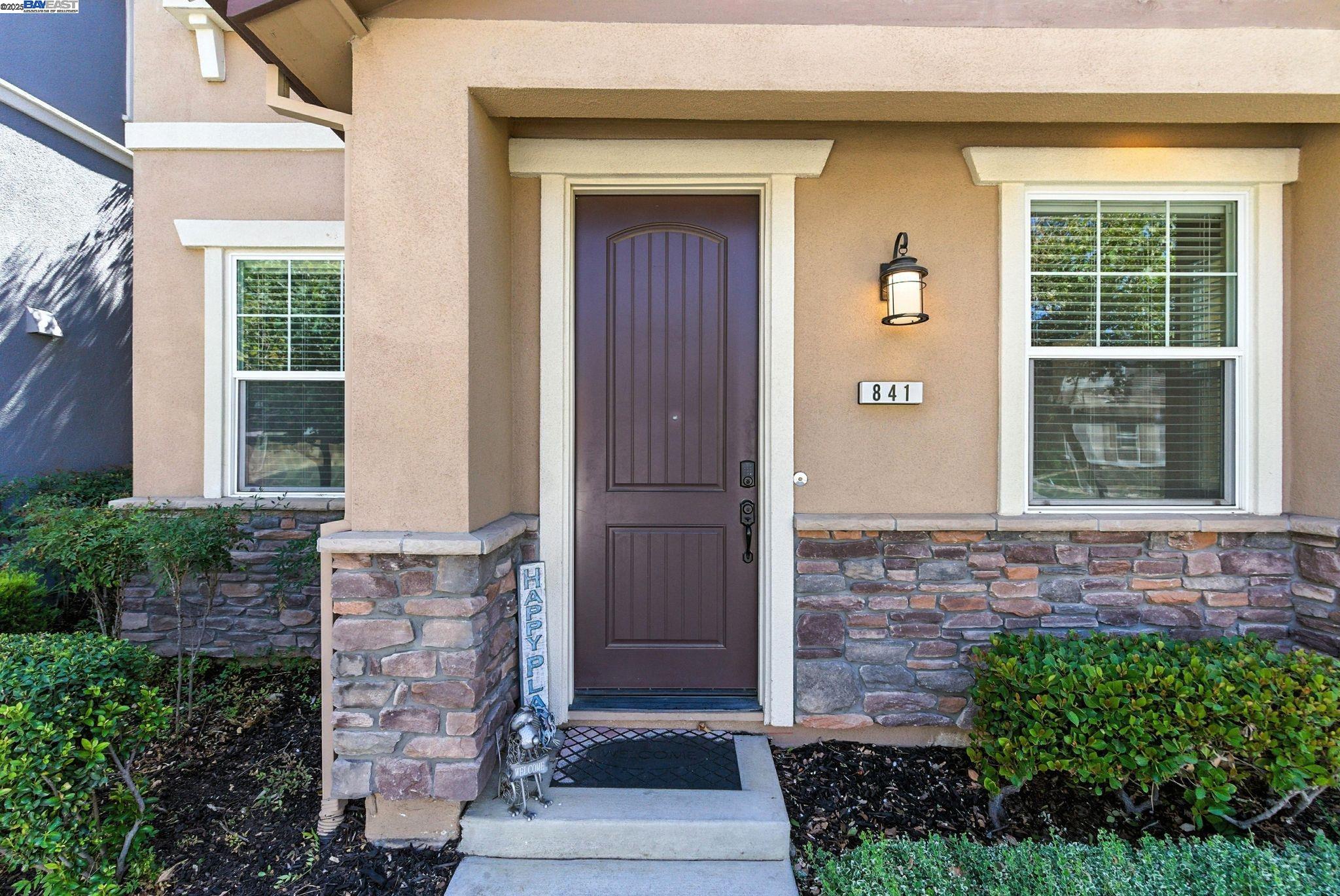 841 Fan Palm Ln, Brentwood, California 94513, 3 Bedrooms Bedrooms, 7 Rooms Rooms,2 BathroomsBathrooms,Residential,For Sale,841 Fan Palm Ln,41106589