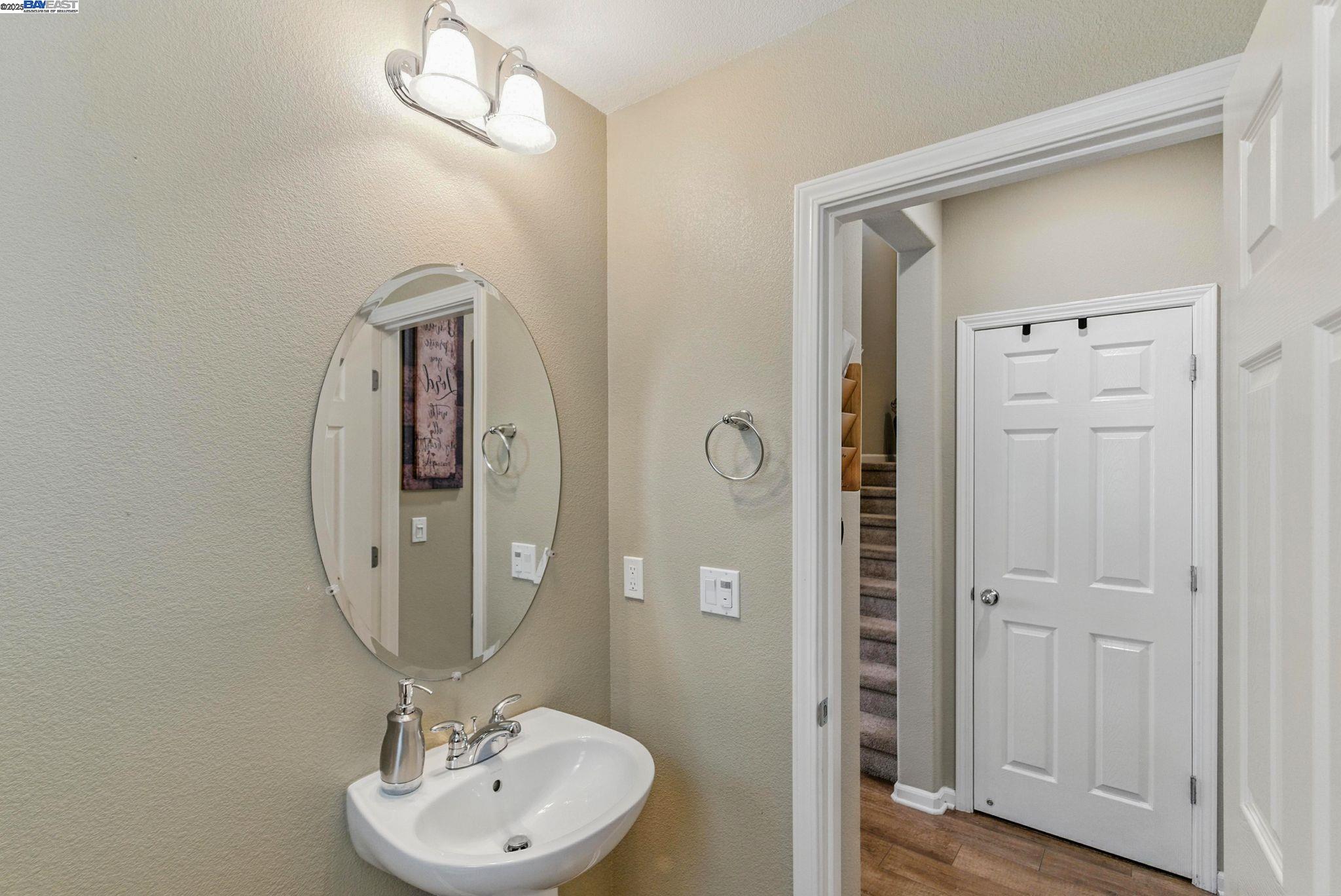 841 Fan Palm Ln, Brentwood, California 94513, 3 Bedrooms Bedrooms, 7 Rooms Rooms,2 BathroomsBathrooms,Residential,For Sale,841 Fan Palm Ln,41106589