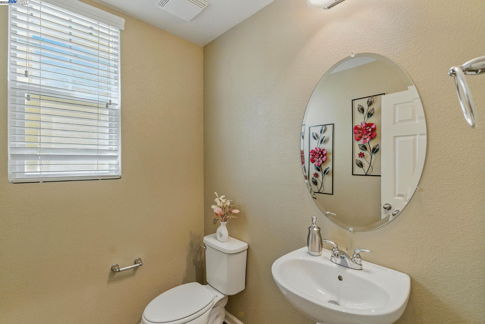 841 Fan Palm Ln, Brentwood, California 94513, 3 Bedrooms Bedrooms, 7 Rooms Rooms,2 BathroomsBathrooms,Residential,For Sale,841 Fan Palm Ln,41106589