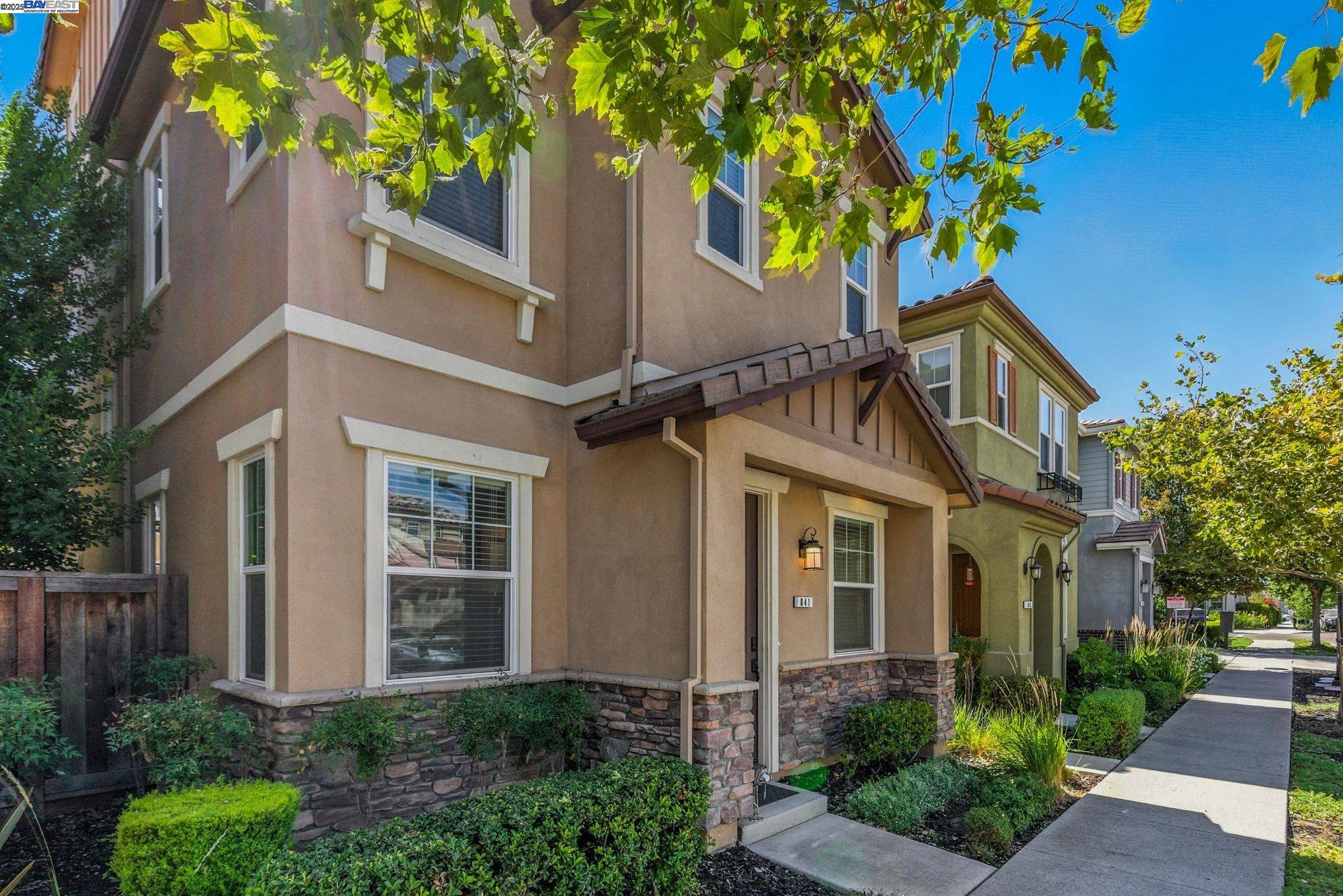 841 Fan Palm Ln, Brentwood, California 94513, 3 Bedrooms Bedrooms, 7 Rooms Rooms,2 BathroomsBathrooms,Residential,For Sale,841 Fan Palm Ln,41106589