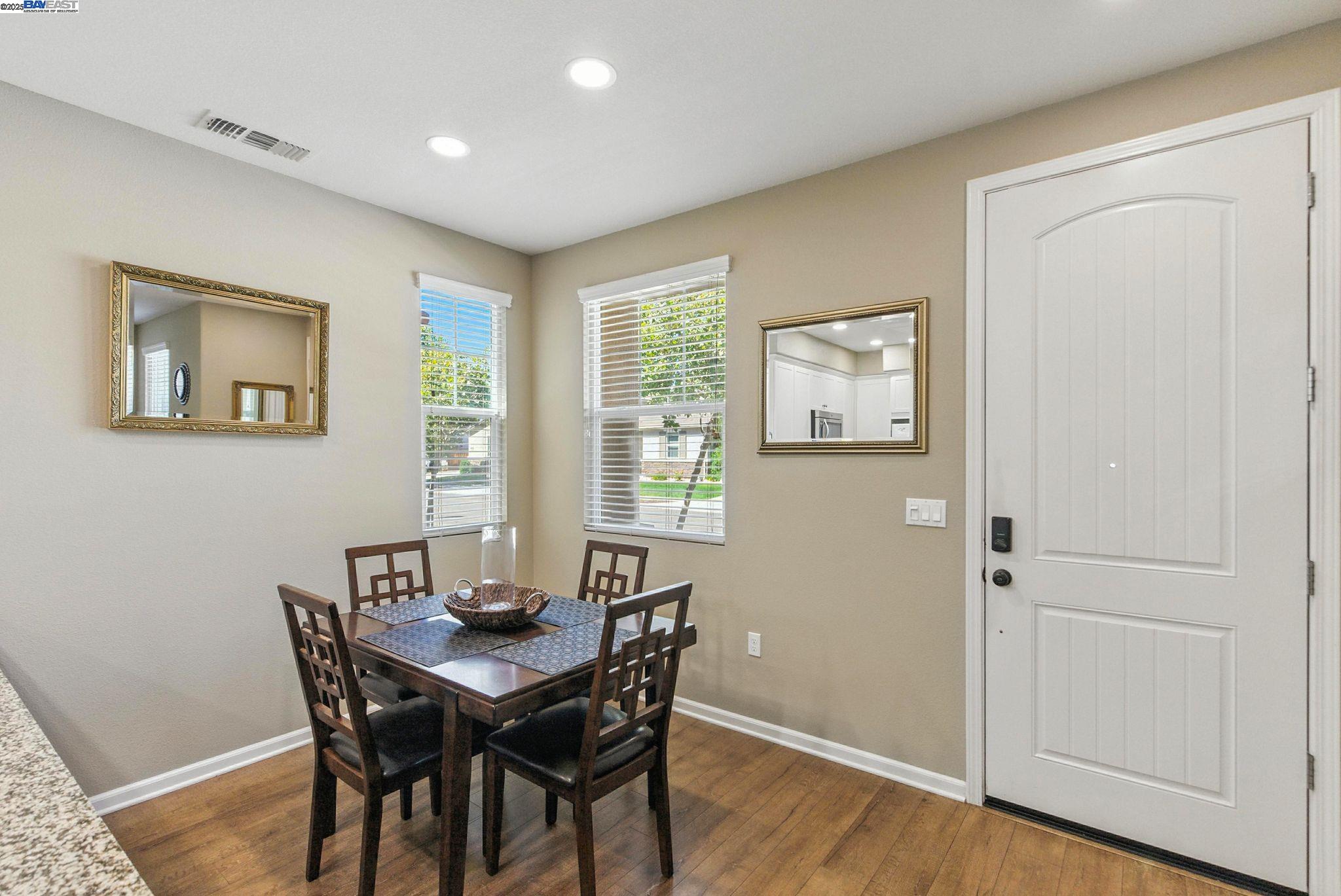 841 Fan Palm Ln, Brentwood, California 94513, 3 Bedrooms Bedrooms, 7 Rooms Rooms,2 BathroomsBathrooms,Residential,For Sale,841 Fan Palm Ln,41106589