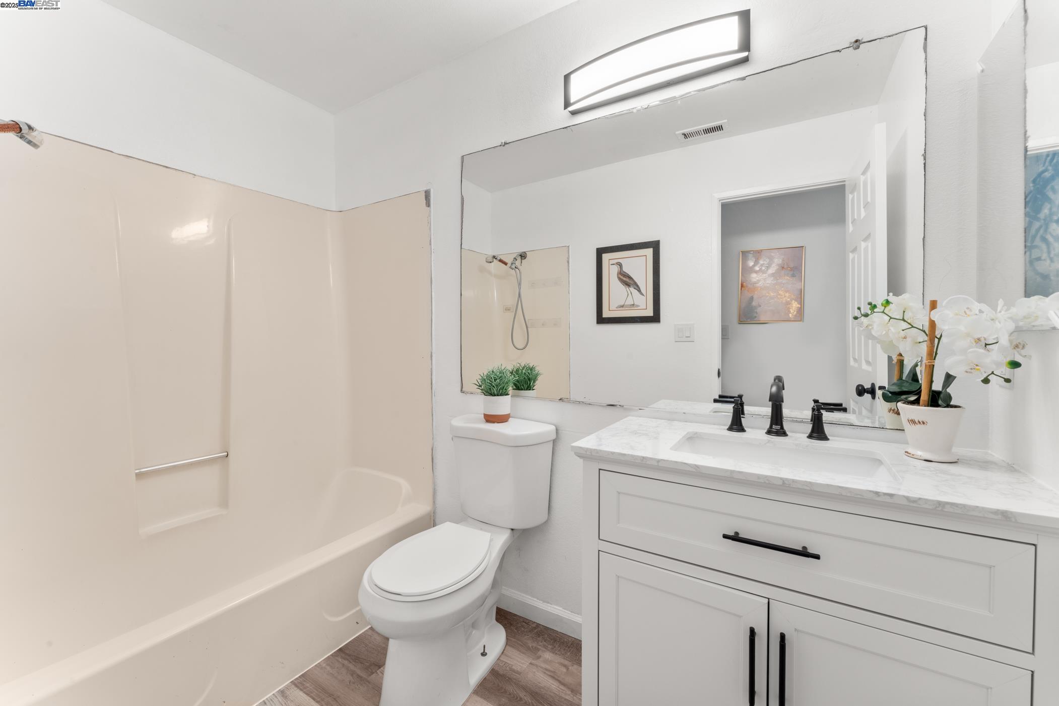 100 Boardwalk Way, Hayward, California 94544, 3 Bedrooms Bedrooms, 5 Rooms Rooms,2 BathroomsBathrooms,Residential,For Sale,100 Boardwalk Way,41106590