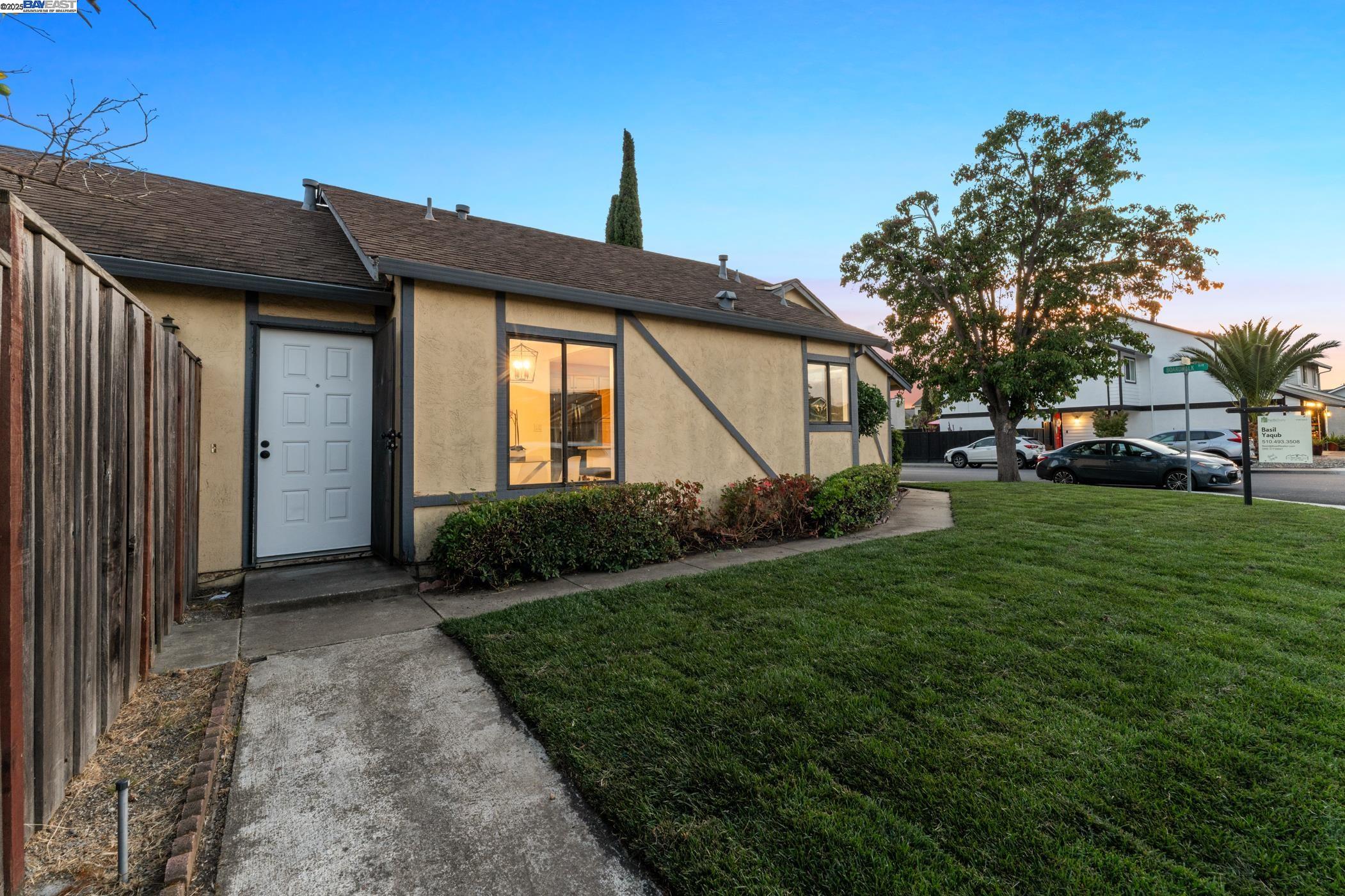 100 Boardwalk Way, Hayward, California 94544, 3 Bedrooms Bedrooms, 5 Rooms Rooms,2 BathroomsBathrooms,Residential,For Sale,100 Boardwalk Way,41106590