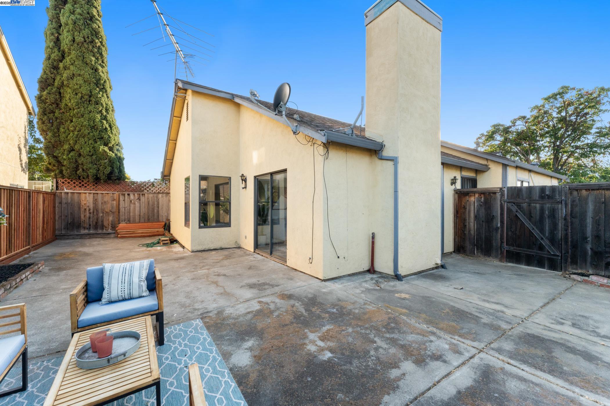 100 Boardwalk Way, Hayward, California 94544, 3 Bedrooms Bedrooms, 5 Rooms Rooms,2 BathroomsBathrooms,Residential,For Sale,100 Boardwalk Way,41106590