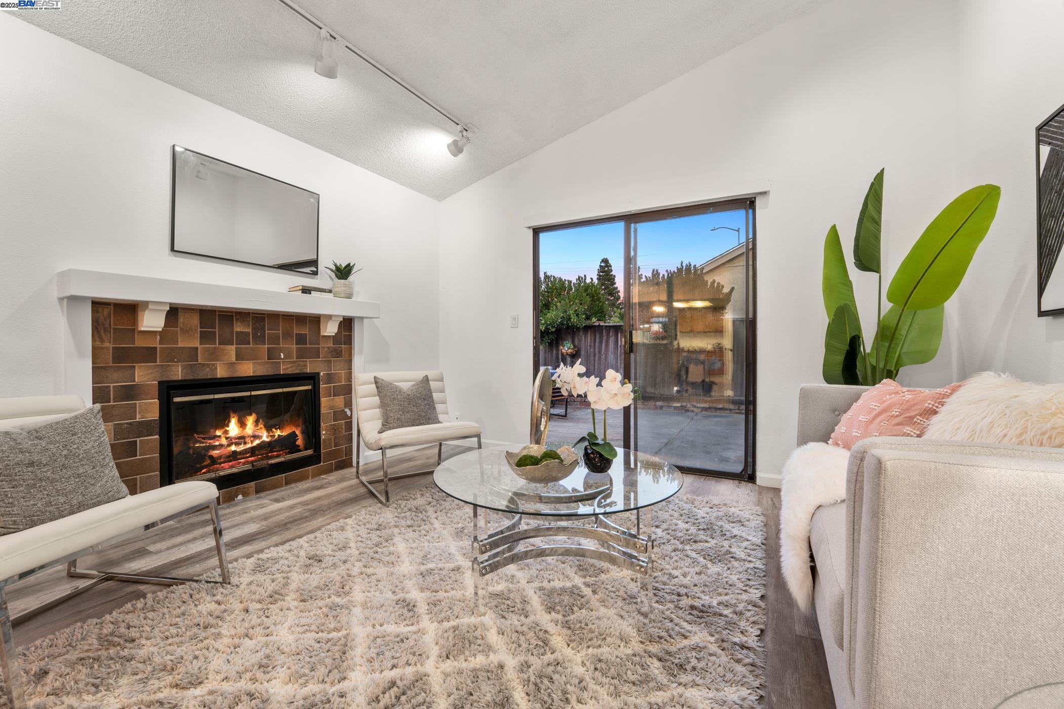 100 Boardwalk Way, Hayward, California 94544, 3 Bedrooms Bedrooms, 5 Rooms Rooms,2 BathroomsBathrooms,Residential,For Sale,100 Boardwalk Way,41106590