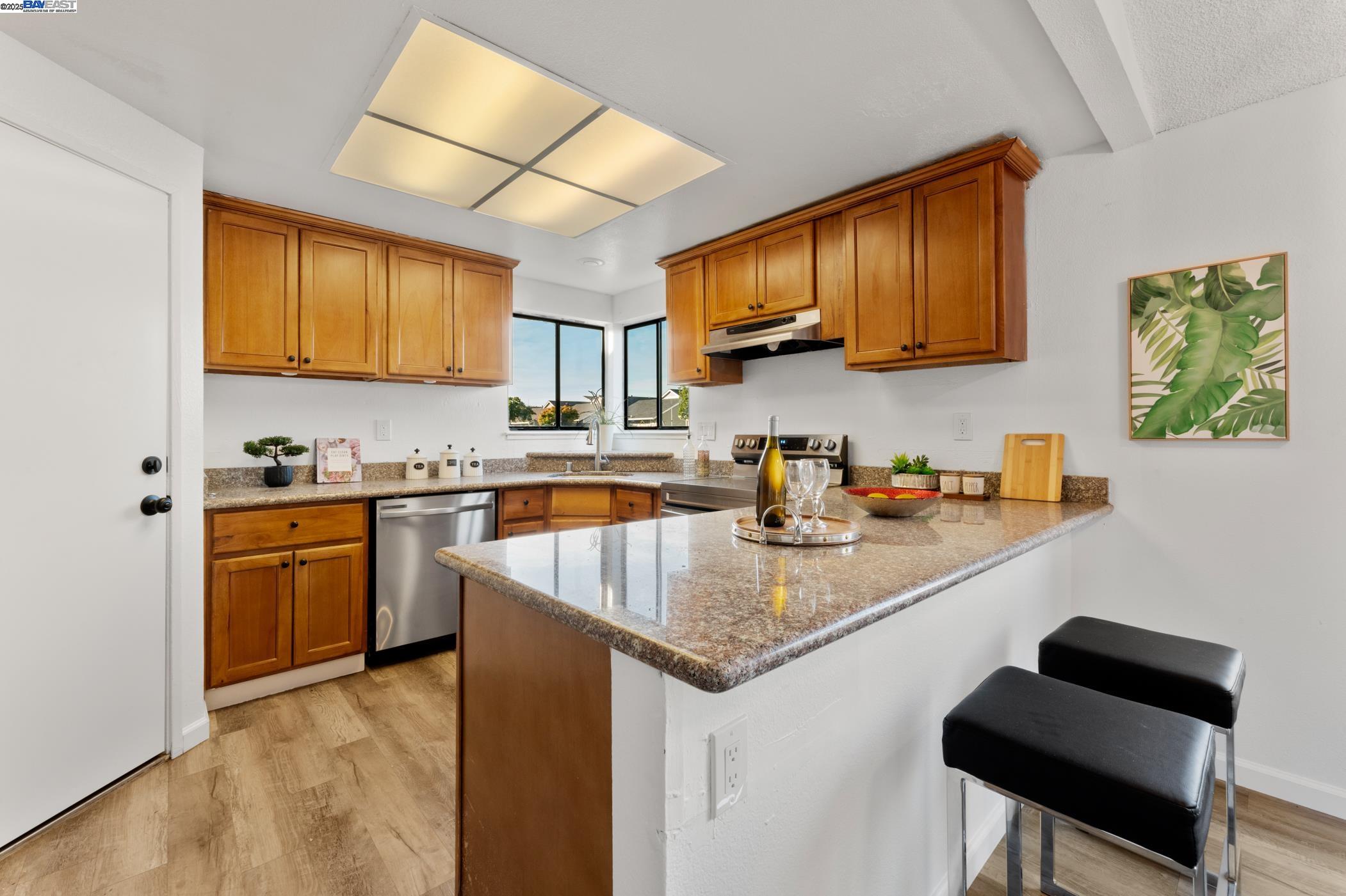 100 Boardwalk Way, Hayward, California 94544, 3 Bedrooms Bedrooms, 5 Rooms Rooms,2 BathroomsBathrooms,Residential,For Sale,100 Boardwalk Way,41106590