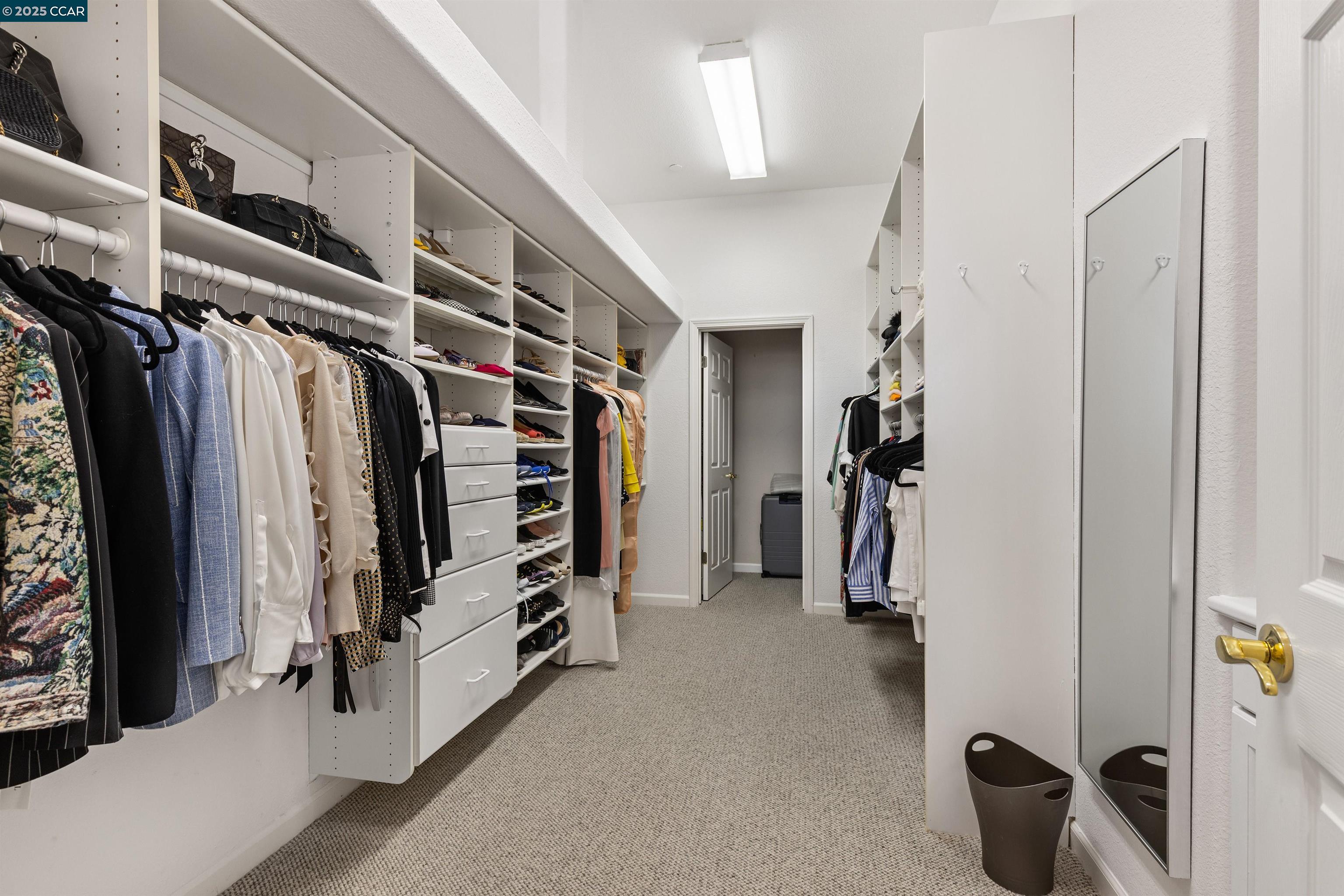 Photo #8: 41106592 Listing: Photo #8