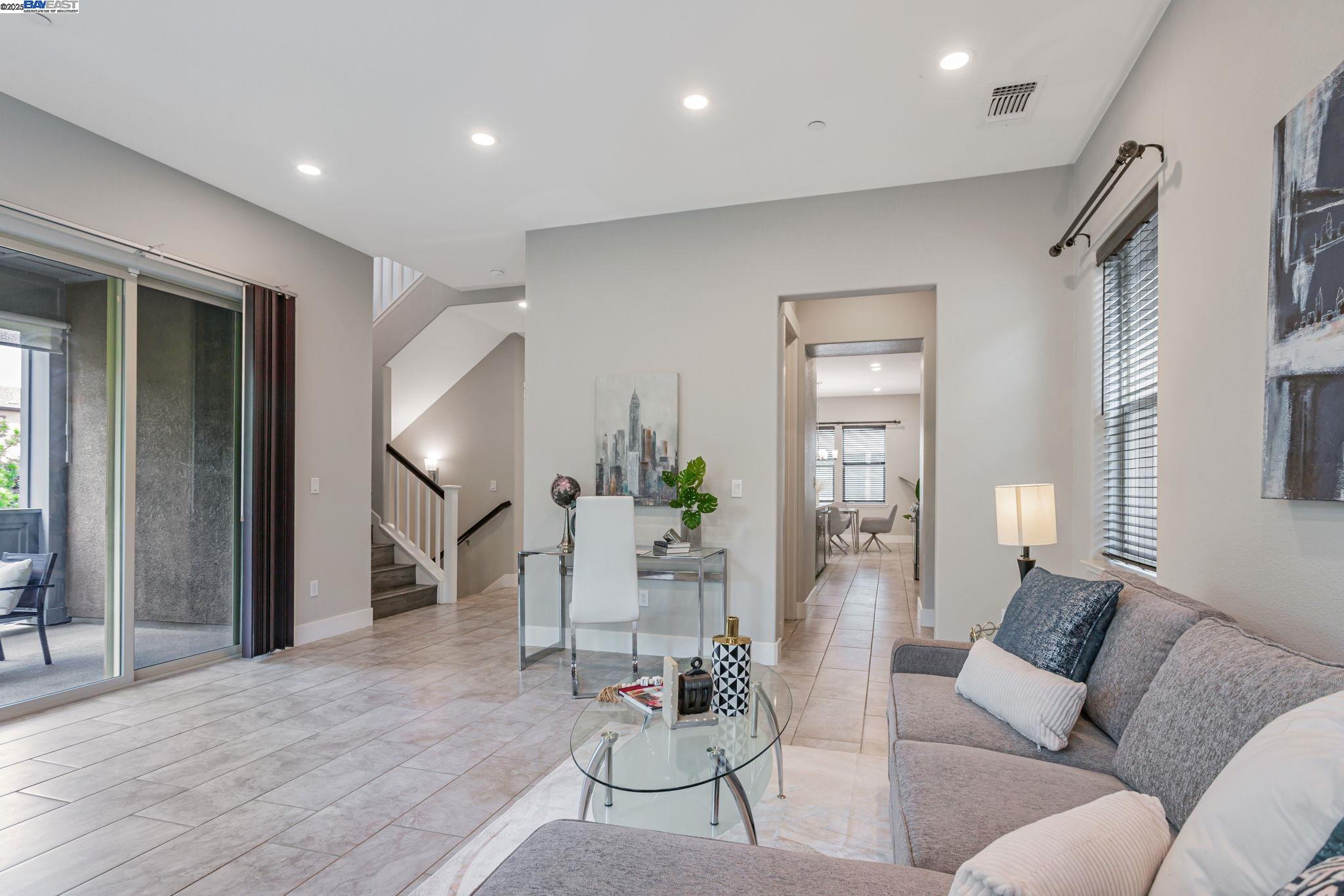 1380 Brookline Loop, Pleasanton, California 94566, 3 Bedrooms Bedrooms, 7 Rooms Rooms,2 BathroomsBathrooms,Residential,For Sale,1380 Brookline Loop,41106593