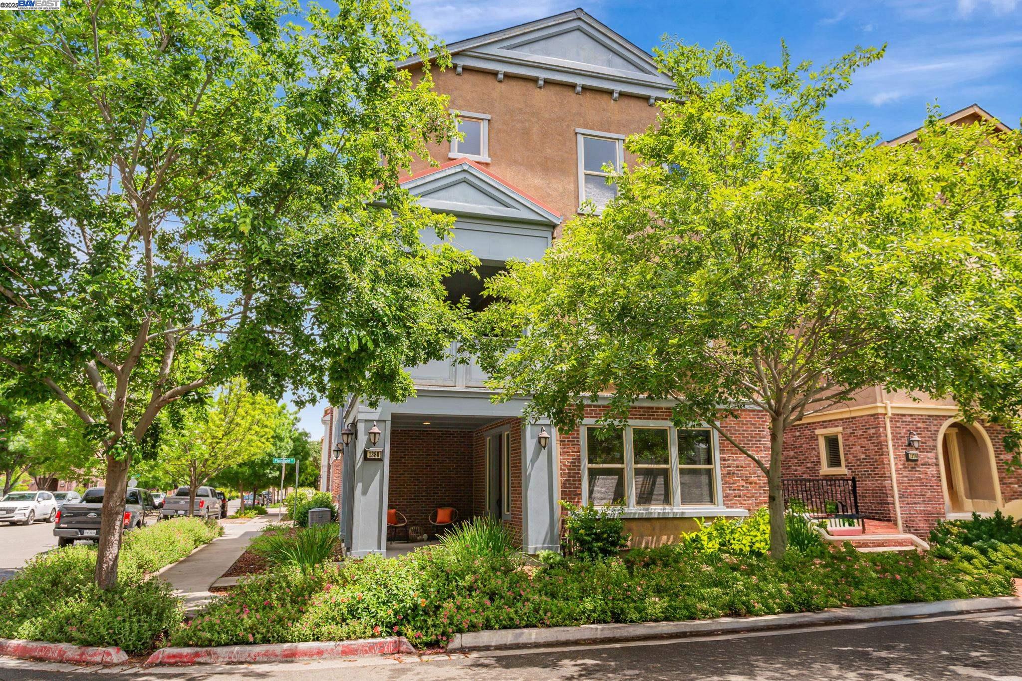 1380 Brookline Loop, Pleasanton, California 94566, 3 Bedrooms Bedrooms, 7 Rooms Rooms,2 BathroomsBathrooms,Residential,For Sale,1380 Brookline Loop,41106593