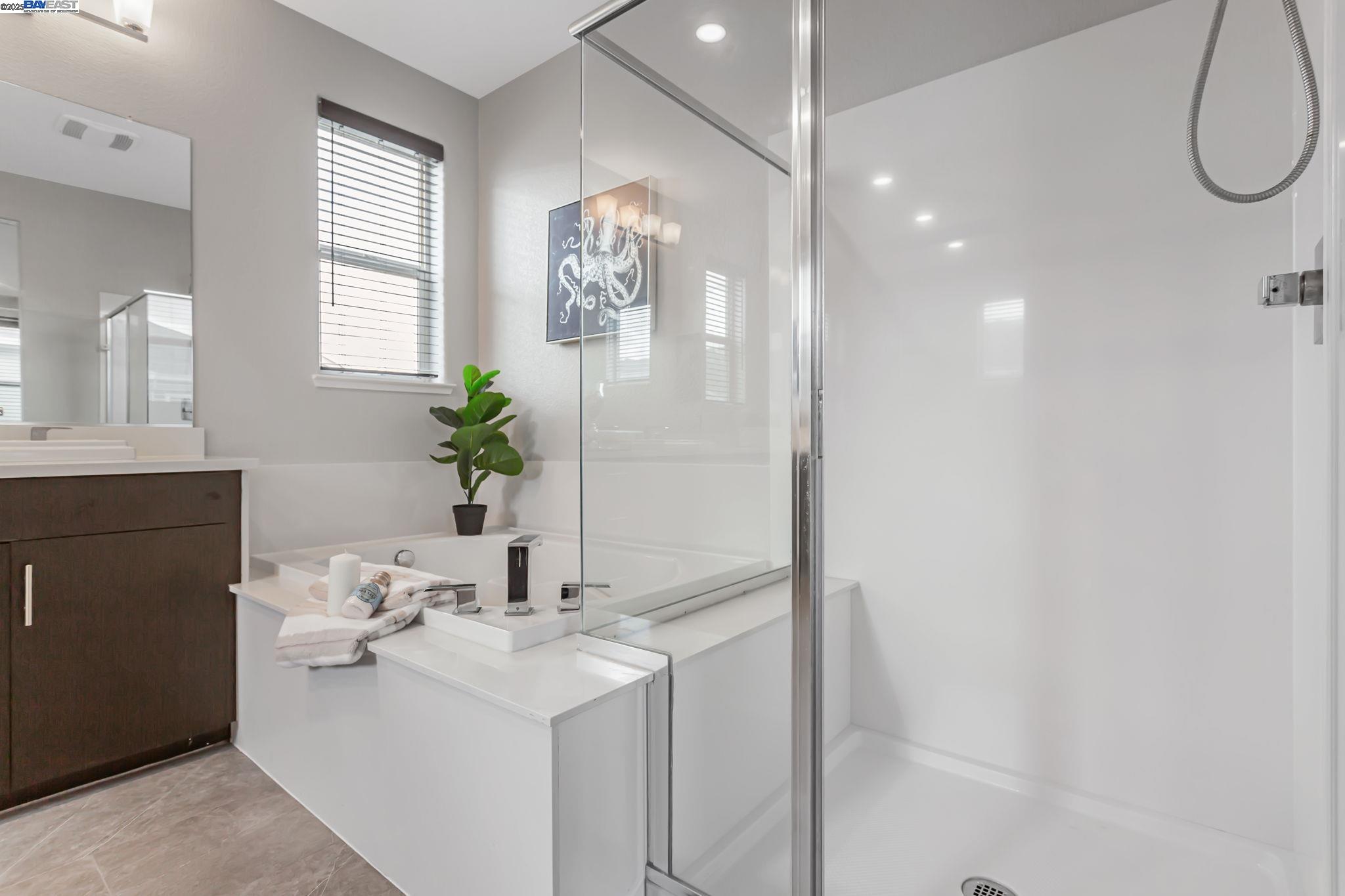 1380 Brookline Loop, Pleasanton, California 94566, 3 Bedrooms Bedrooms, 7 Rooms Rooms,2 BathroomsBathrooms,Residential,For Sale,1380 Brookline Loop,41106593