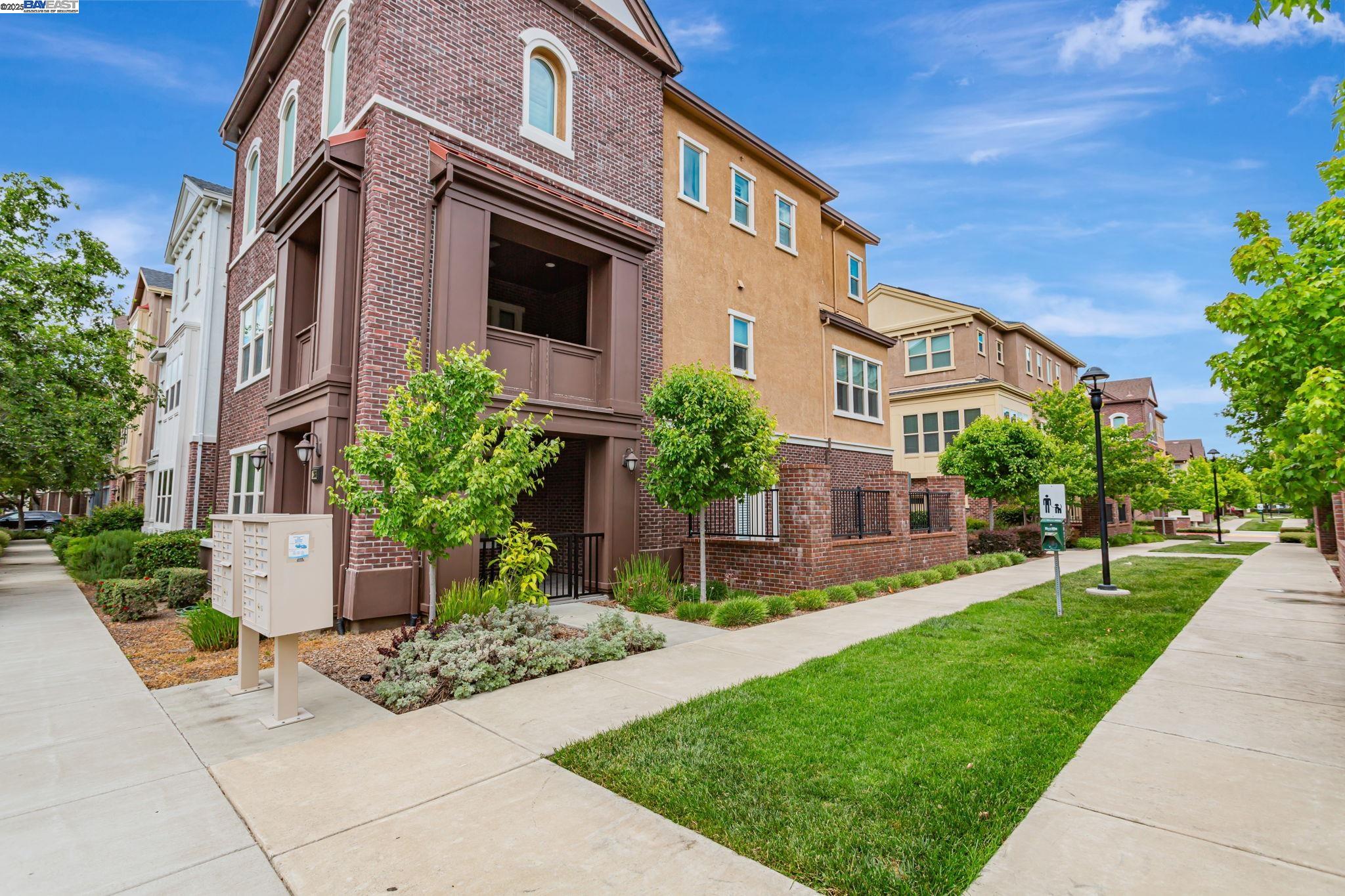 1380 Brookline Loop, Pleasanton, California 94566, 3 Bedrooms Bedrooms, 7 Rooms Rooms,2 BathroomsBathrooms,Residential,For Sale,1380 Brookline Loop,41106593