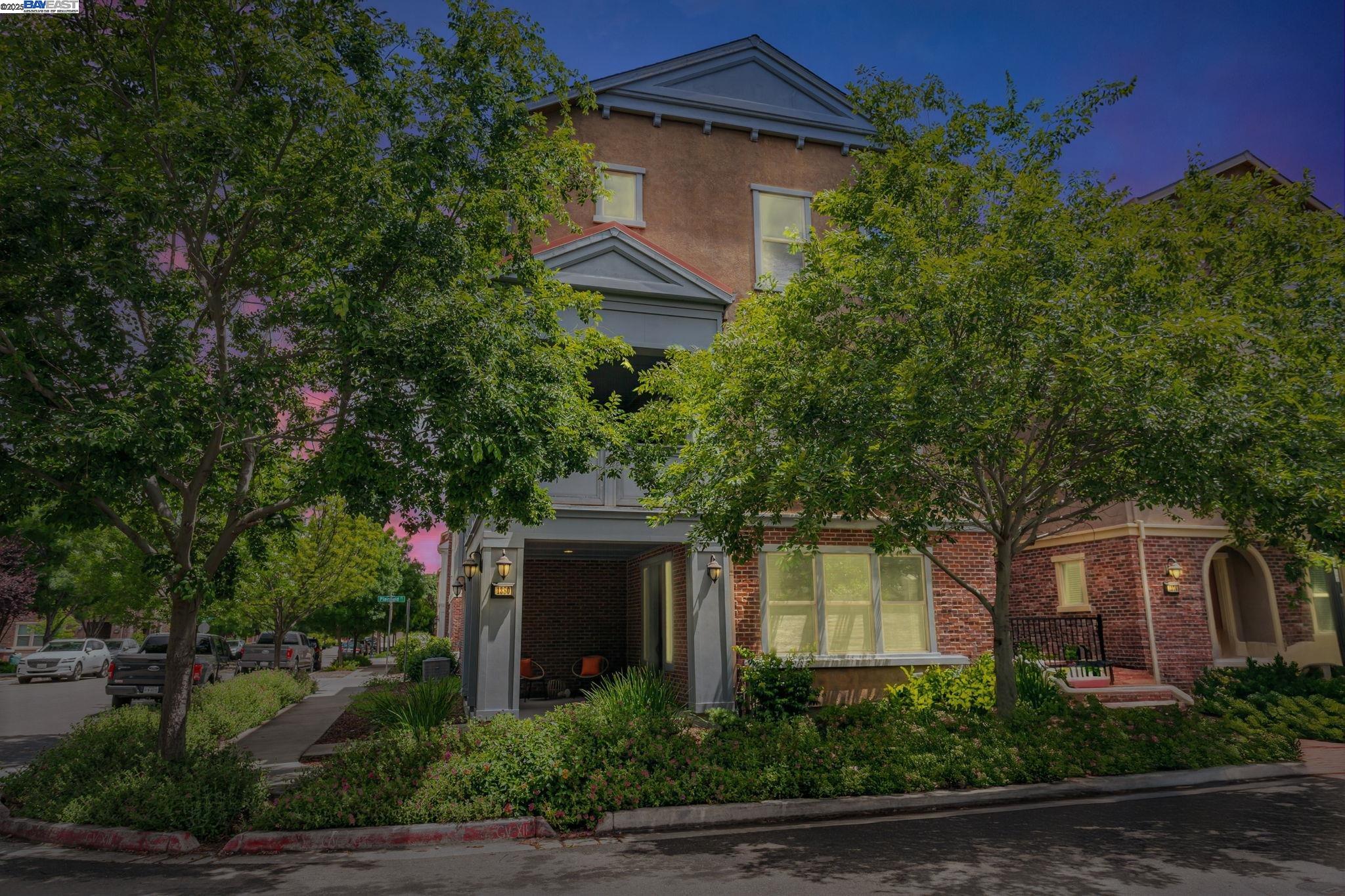 1380 Brookline Loop, Pleasanton, California 94566, 3 Bedrooms Bedrooms, 7 Rooms Rooms,2 BathroomsBathrooms,Residential,For Sale,1380 Brookline Loop,41106593