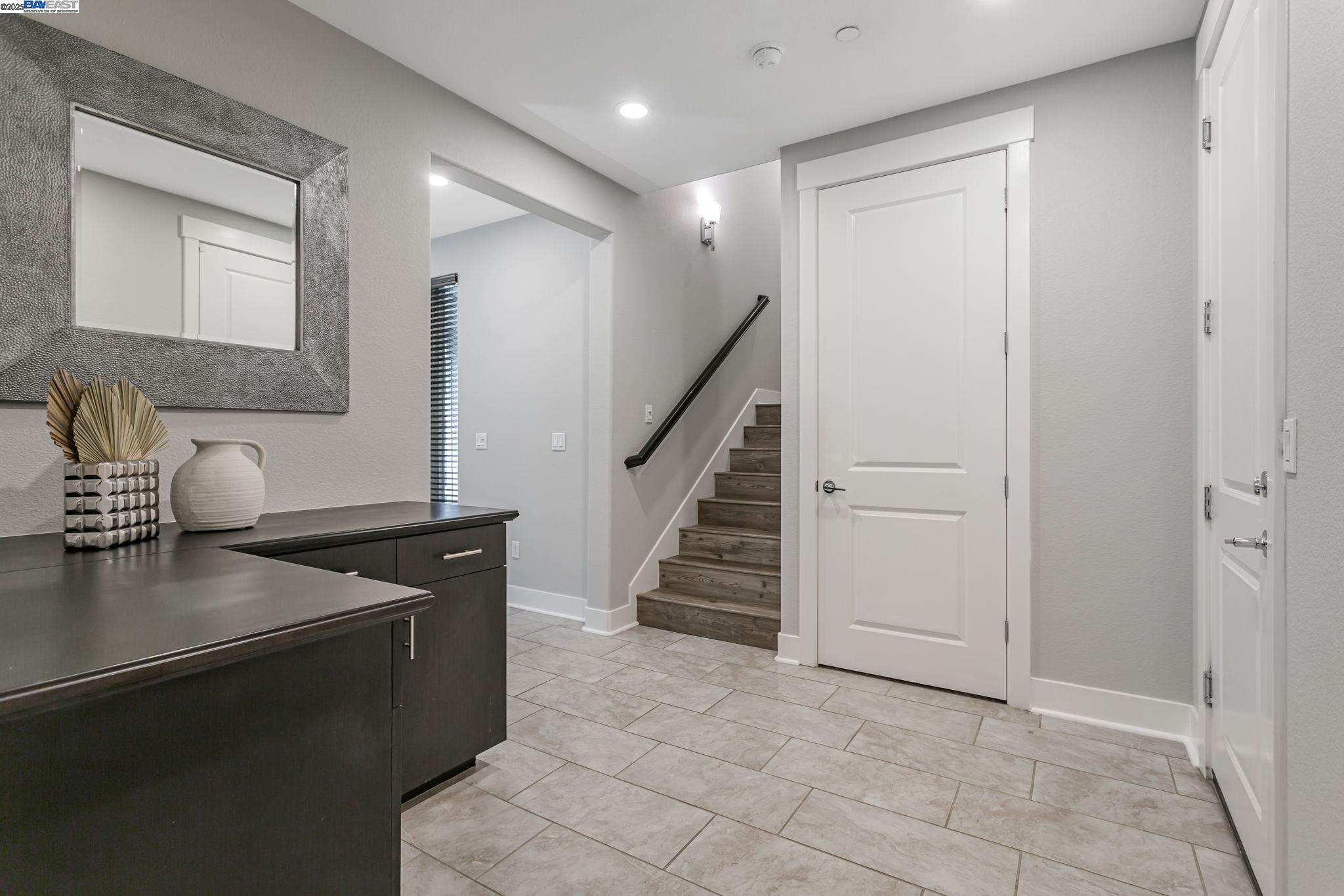 1380 Brookline Loop, Pleasanton, California 94566, 3 Bedrooms Bedrooms, 7 Rooms Rooms,2 BathroomsBathrooms,Residential,For Sale,1380 Brookline Loop,41106593
