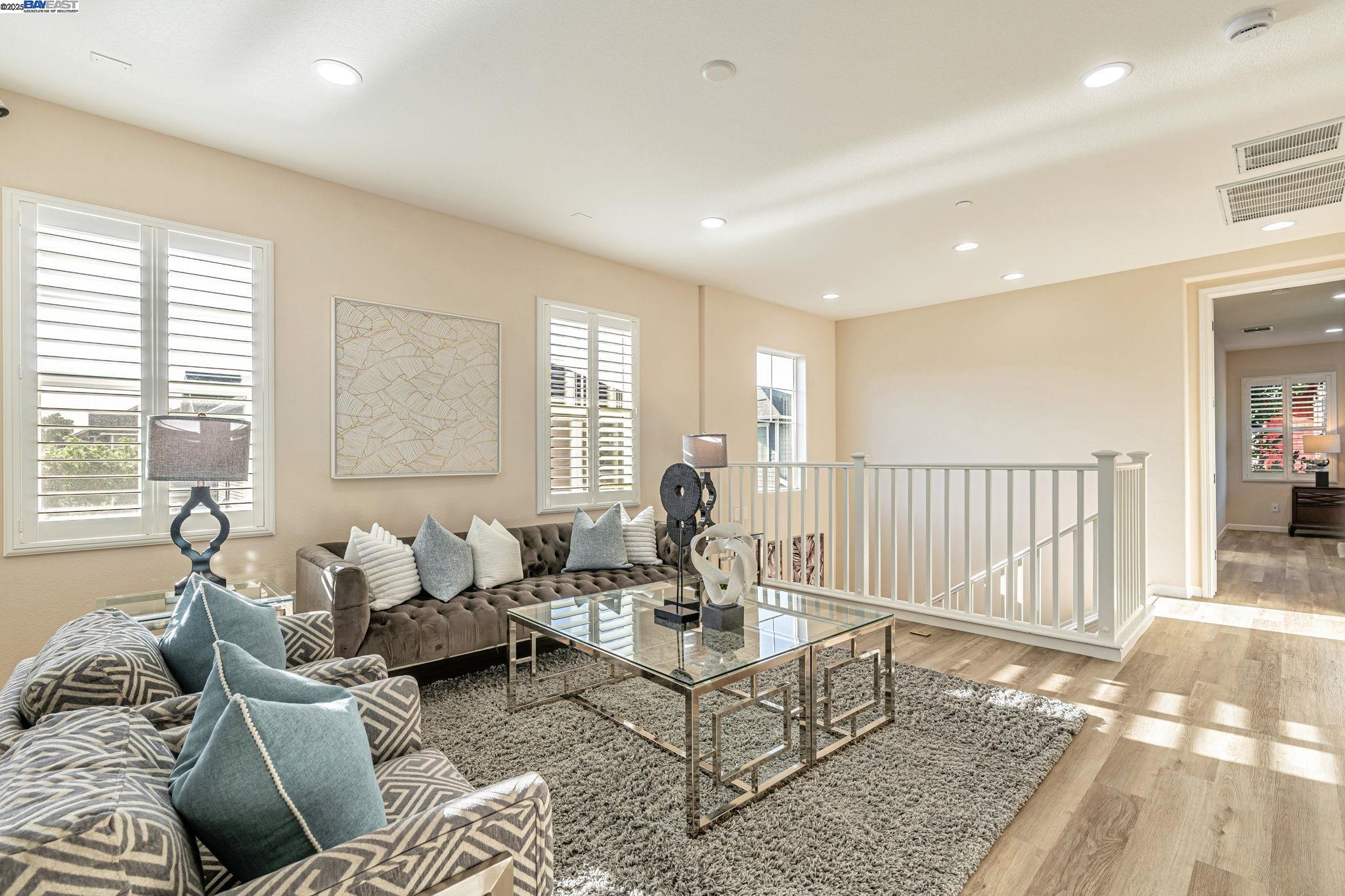 5801 Flora Cmn, Livermore, California 94551, 4 Bedrooms Bedrooms, 8 Rooms Rooms,3 BathroomsBathrooms,Residential,For Sale,5801 Flora Cmn,41106594