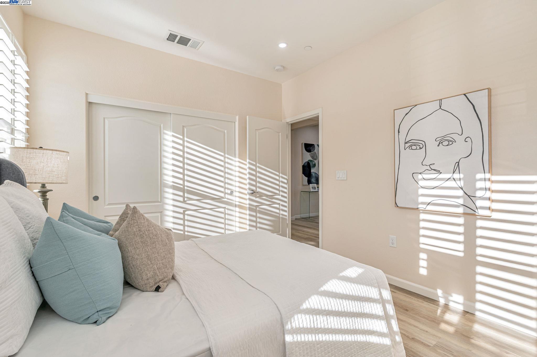 5801 Flora Cmn, Livermore, California 94551, 4 Bedrooms Bedrooms, 8 Rooms Rooms,3 BathroomsBathrooms,Residential,For Sale,5801 Flora Cmn,41106594