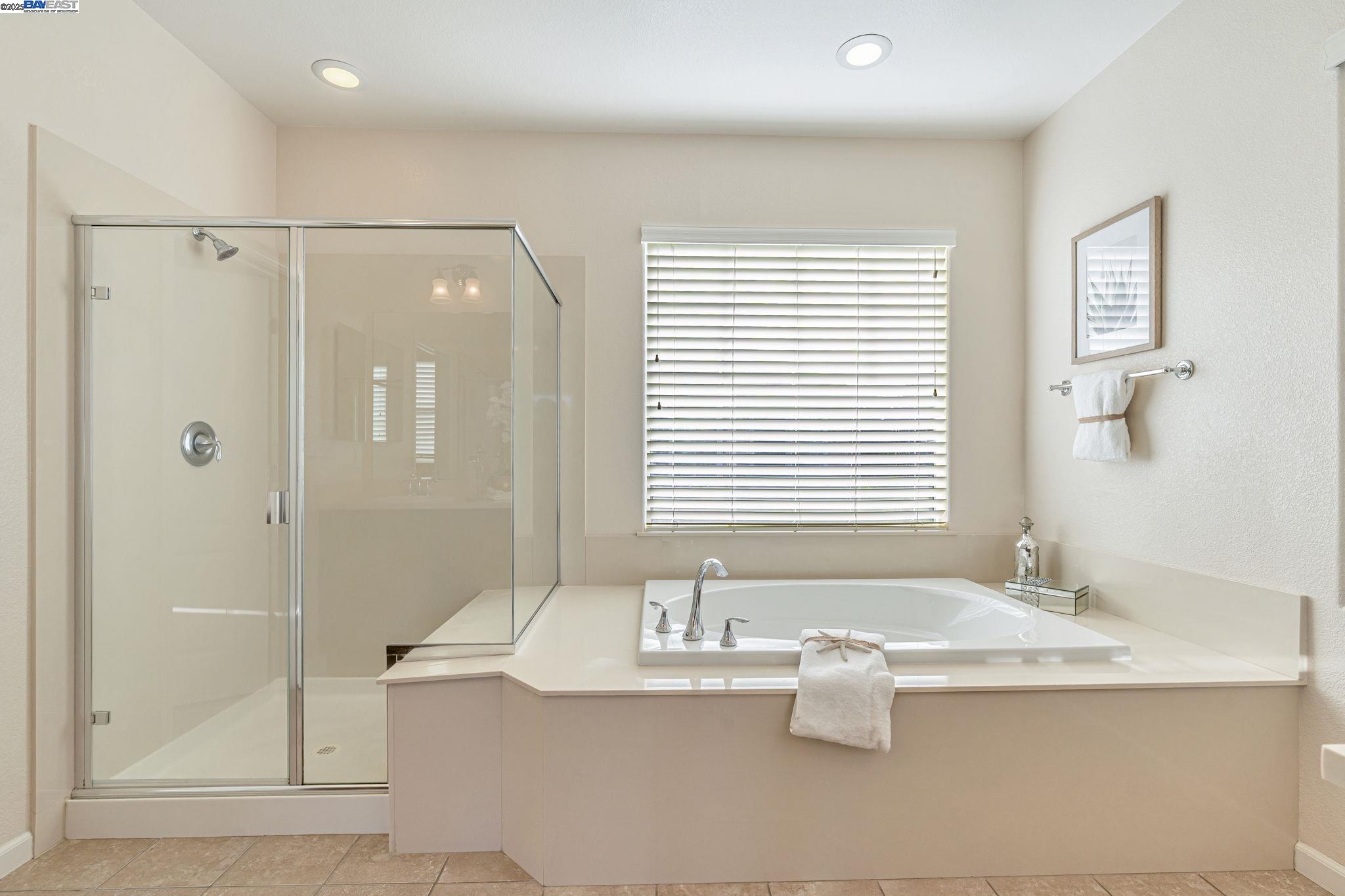 5801 Flora Cmn, Livermore, California 94551, 4 Bedrooms Bedrooms, 8 Rooms Rooms,3 BathroomsBathrooms,Residential,For Sale,5801 Flora Cmn,41106594