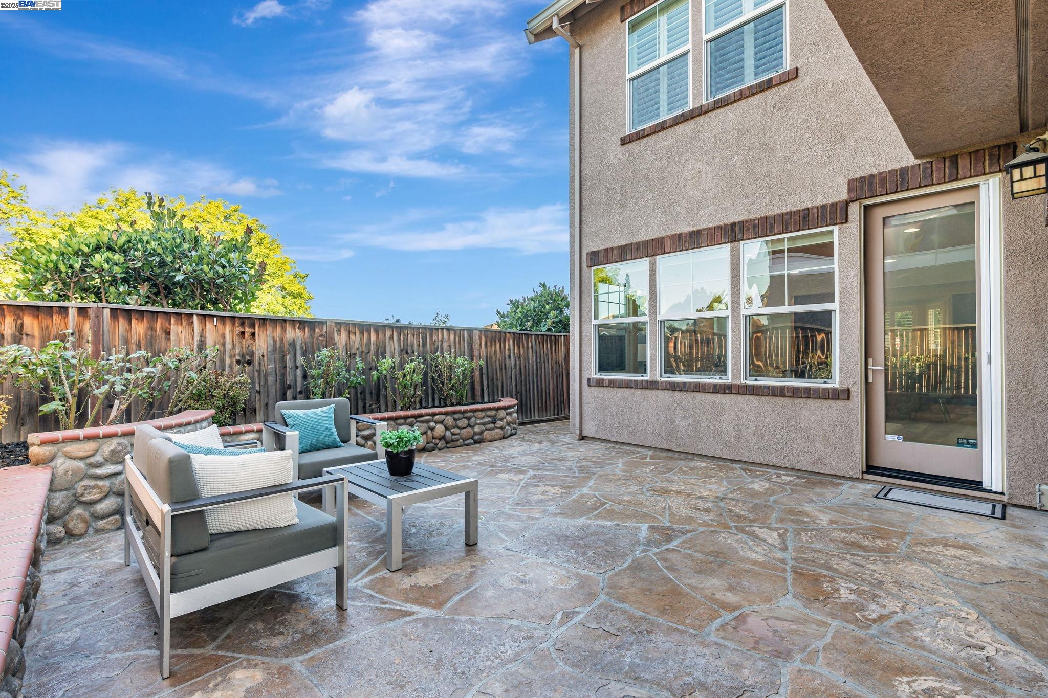 5801 Flora Cmn, Livermore, California 94551, 4 Bedrooms Bedrooms, 8 Rooms Rooms,3 BathroomsBathrooms,Residential,For Sale,5801 Flora Cmn,41106594
