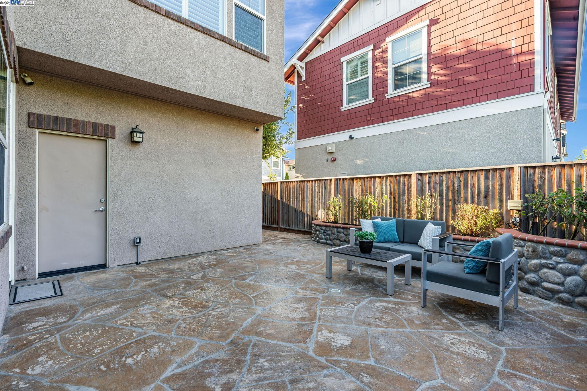5801 Flora Cmn, Livermore, California 94551, 4 Bedrooms Bedrooms, 8 Rooms Rooms,3 BathroomsBathrooms,Residential,For Sale,5801 Flora Cmn,41106594