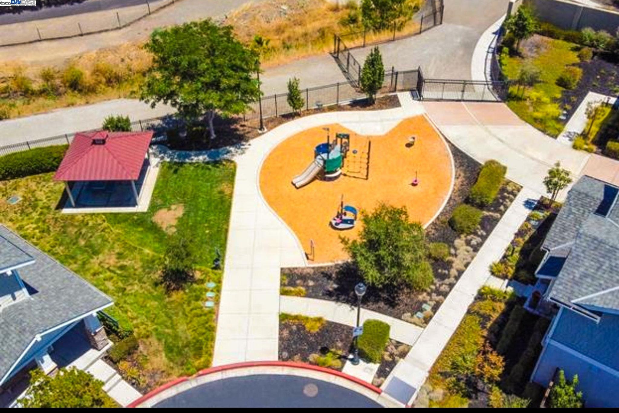 5801 Flora Cmn, Livermore, California 94551, 4 Bedrooms Bedrooms, 8 Rooms Rooms,3 BathroomsBathrooms,Residential,For Sale,5801 Flora Cmn,41106594