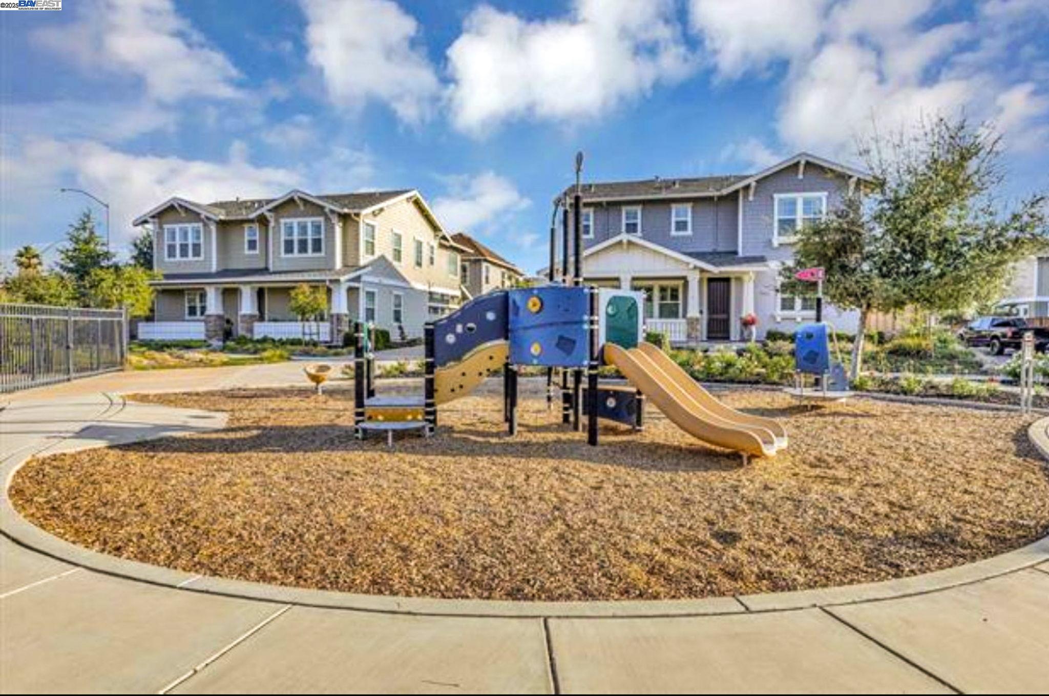 5801 Flora Cmn, Livermore, California 94551, 4 Bedrooms Bedrooms, 8 Rooms Rooms,3 BathroomsBathrooms,Residential,For Sale,5801 Flora Cmn,41106594
