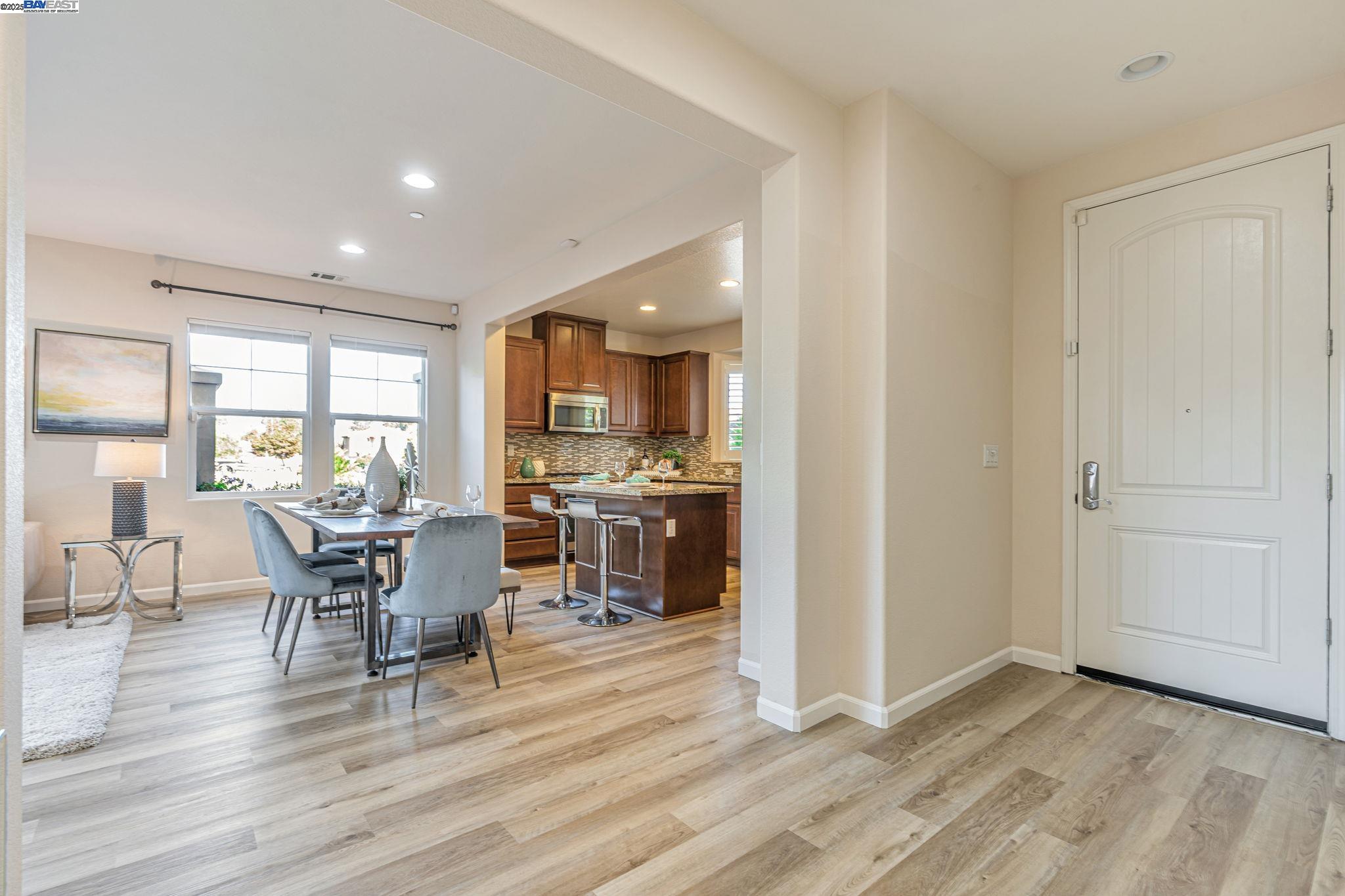 5801 Flora Cmn, Livermore, California 94551, 4 Bedrooms Bedrooms, 8 Rooms Rooms,3 BathroomsBathrooms,Residential,For Sale,5801 Flora Cmn,41106594
