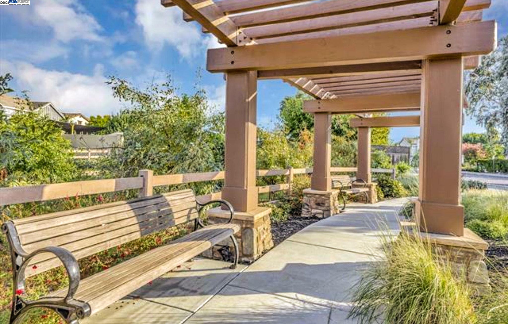 5801 Flora Cmn, Livermore, California 94551, 4 Bedrooms Bedrooms, 8 Rooms Rooms,3 BathroomsBathrooms,Residential,For Sale,5801 Flora Cmn,41106594