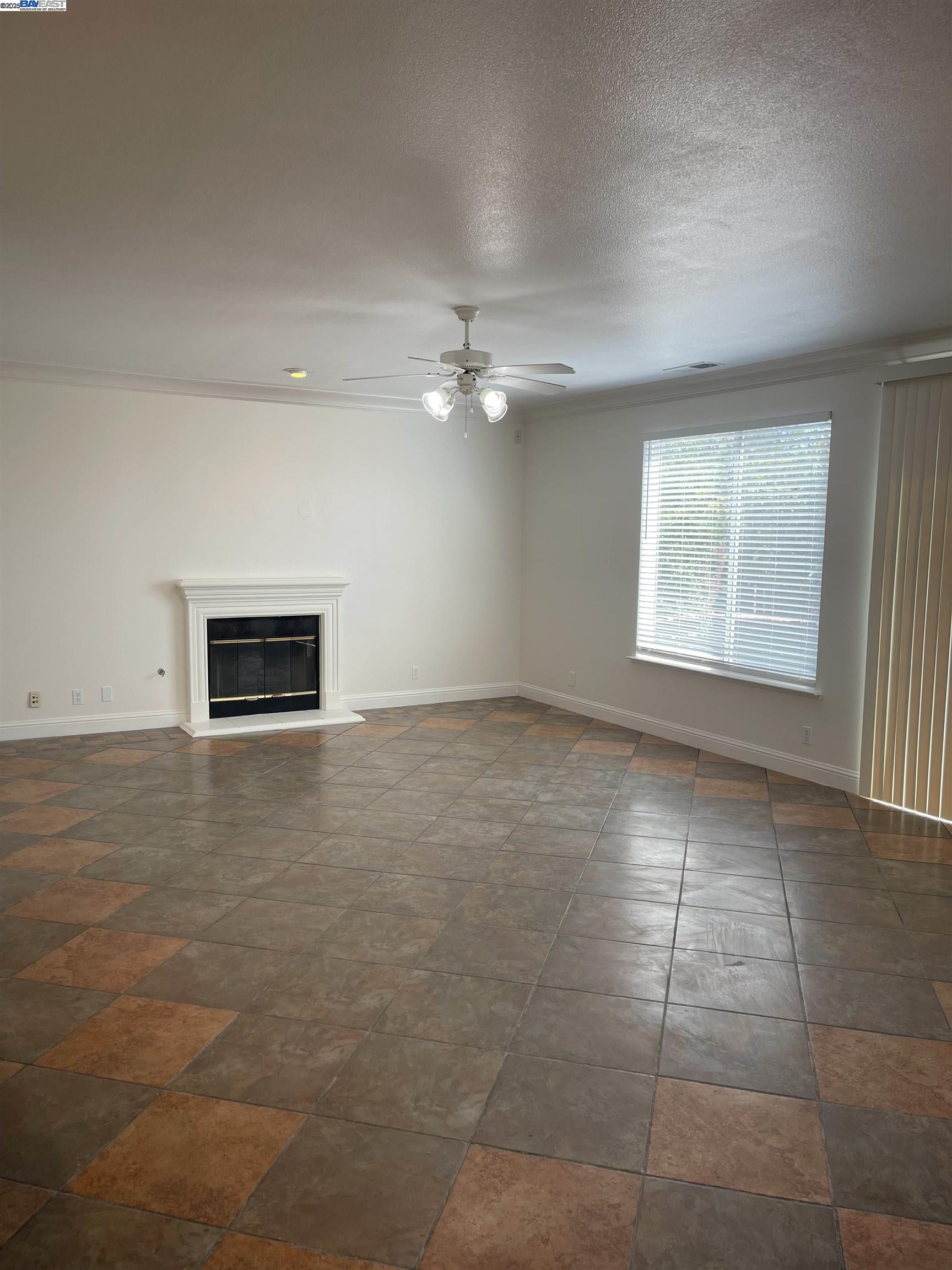 2432 Tennis Ln, Tracy, California 95377, 5 Bedrooms Bedrooms, 8 Rooms Rooms,3 BathroomsBathrooms,Residential,For Sale,2432 Tennis Ln,41106595