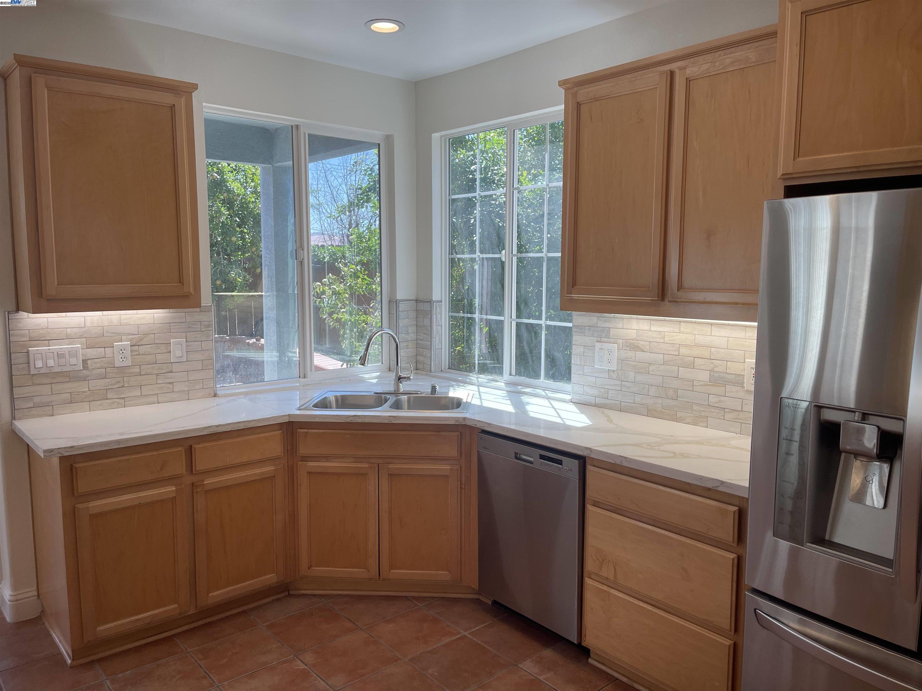 2432 Tennis Ln, Tracy, California 95377, 5 Bedrooms Bedrooms, 8 Rooms Rooms,3 BathroomsBathrooms,Residential,For Sale,2432 Tennis Ln,41106595
