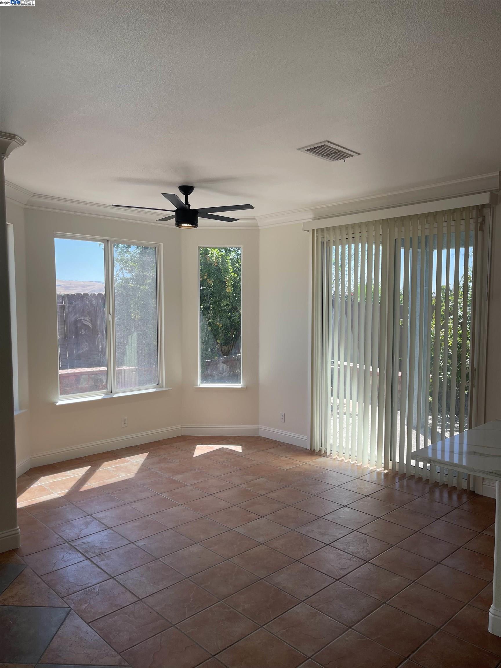 2432 Tennis Ln, Tracy, California 95377, 5 Bedrooms Bedrooms, 8 Rooms Rooms,3 BathroomsBathrooms,Residential,For Sale,2432 Tennis Ln,41106595
